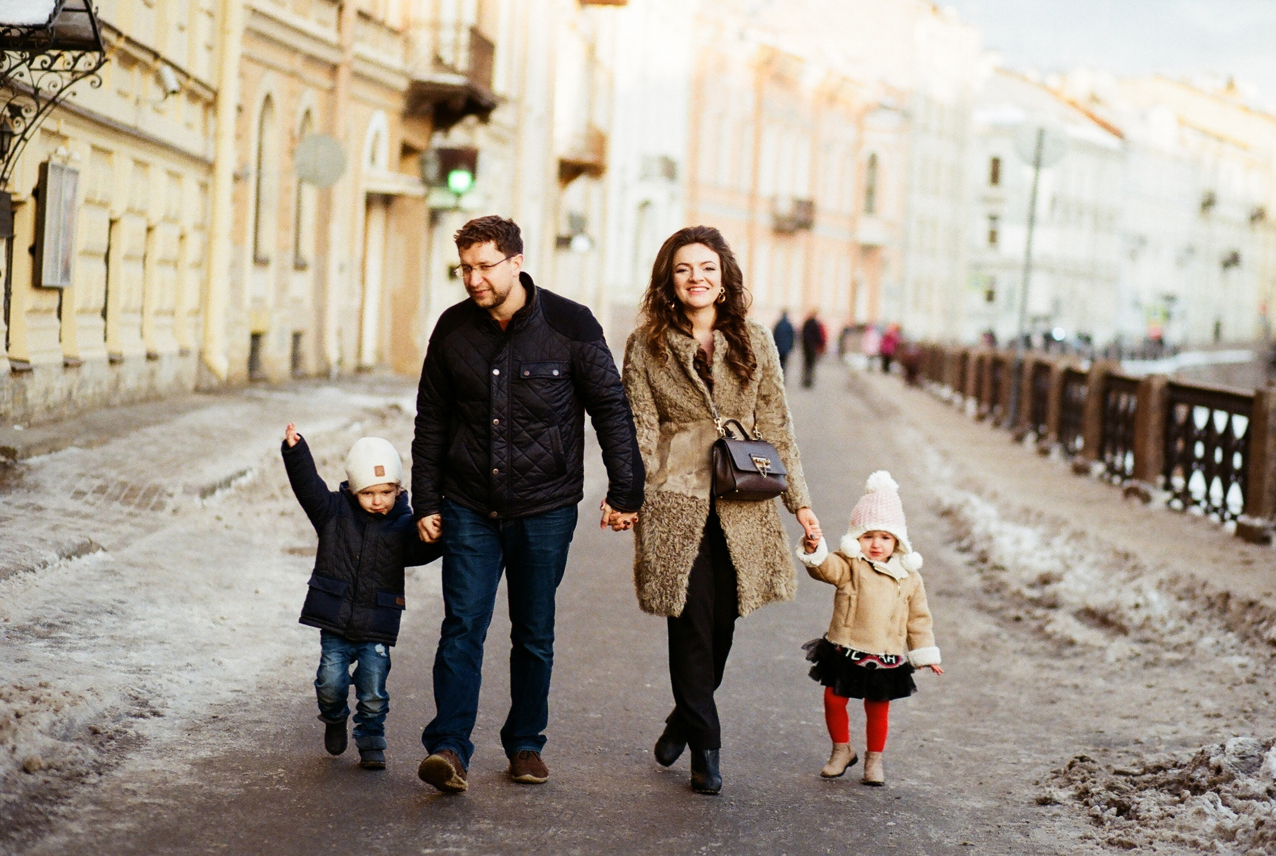 Марта Дима Глеб и Лиза. Свадебный и семейный пленочный фотограф в Петербурге Истомина Ирина