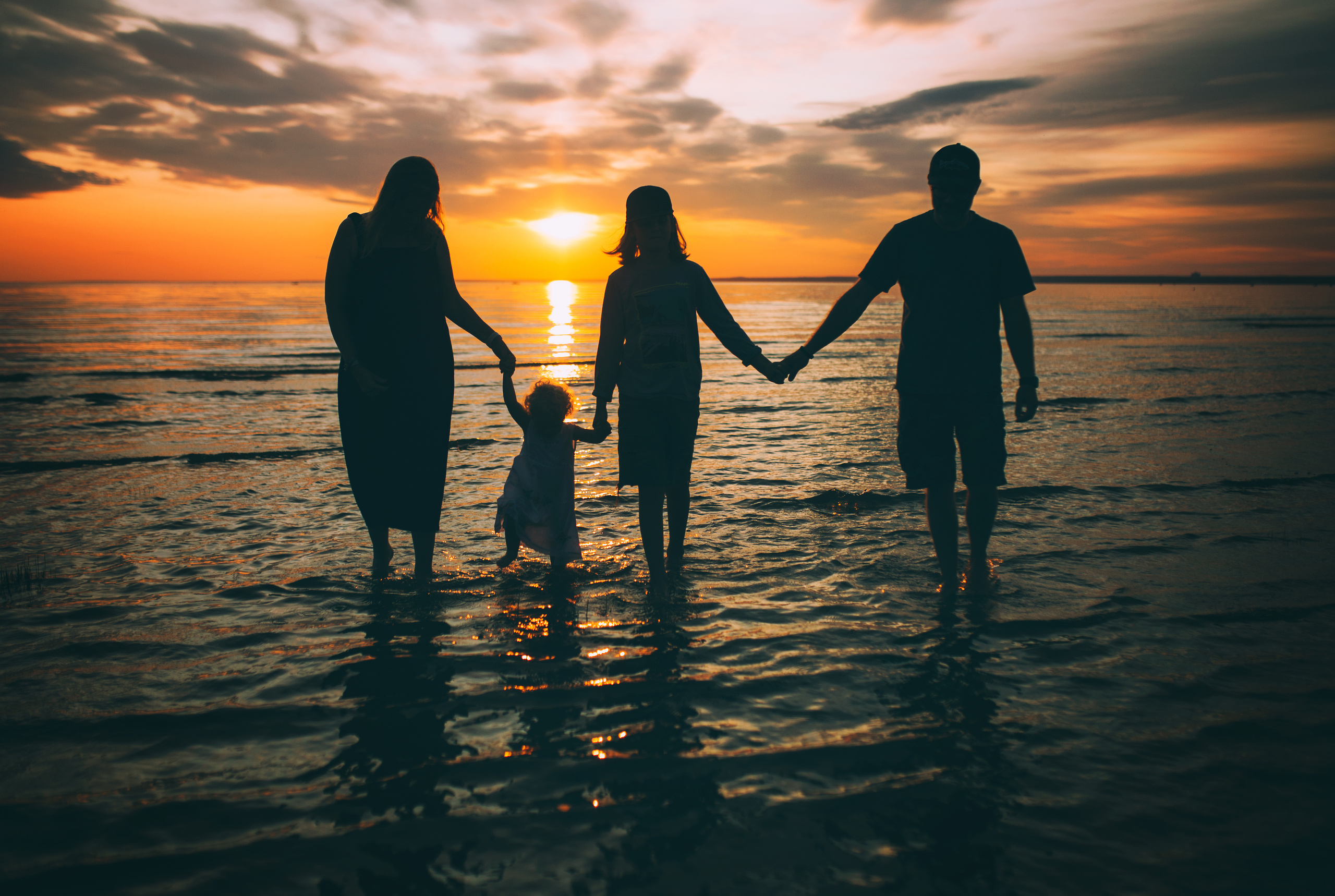 Оля Кирилл Матвей и Марта. Свадебный и семейный пленочный фотограф в Петербурге Истомина Ирина