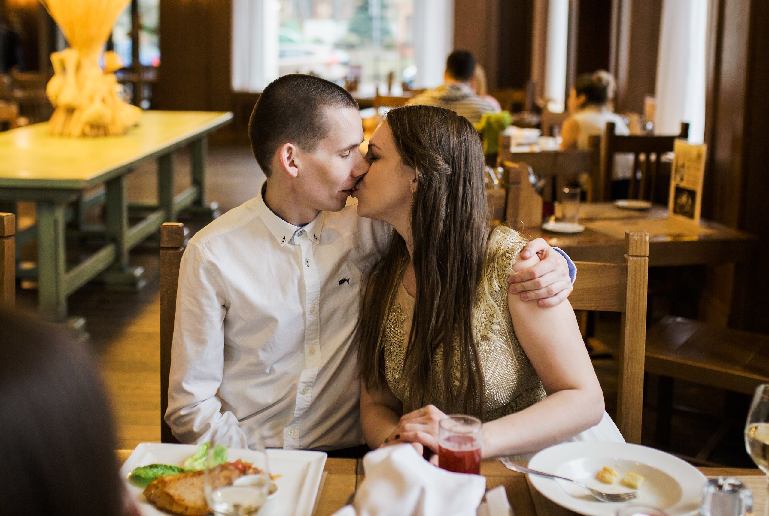 ВЕРА и ВИТАЛИЙ. Свадебный и семейный пленочный фотограф в Петербурге Истомина Ирина