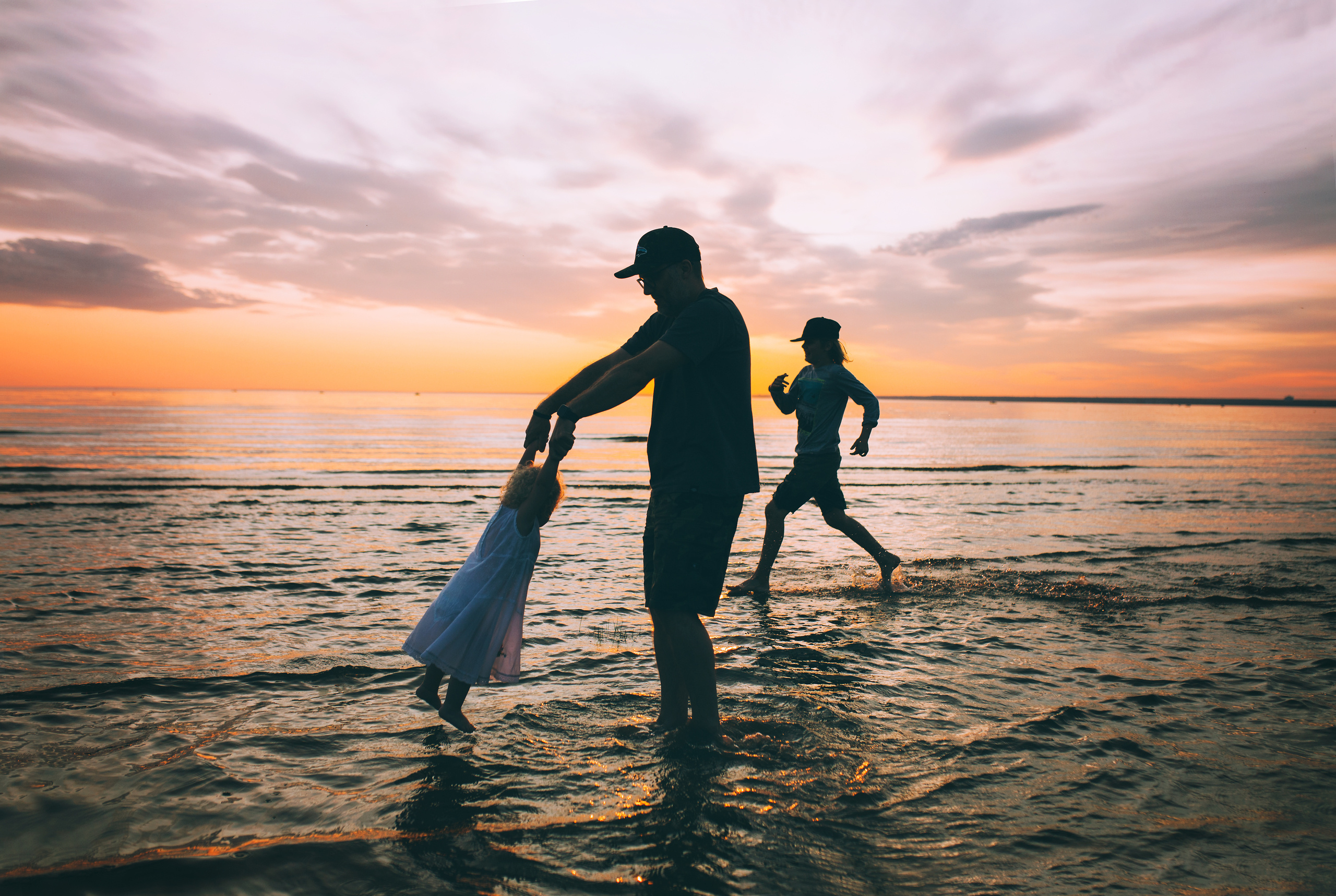 Оля Кирилл Матвей и Марта. Свадебный и семейный пленочный фотограф в Петербурге Истомина Ирина