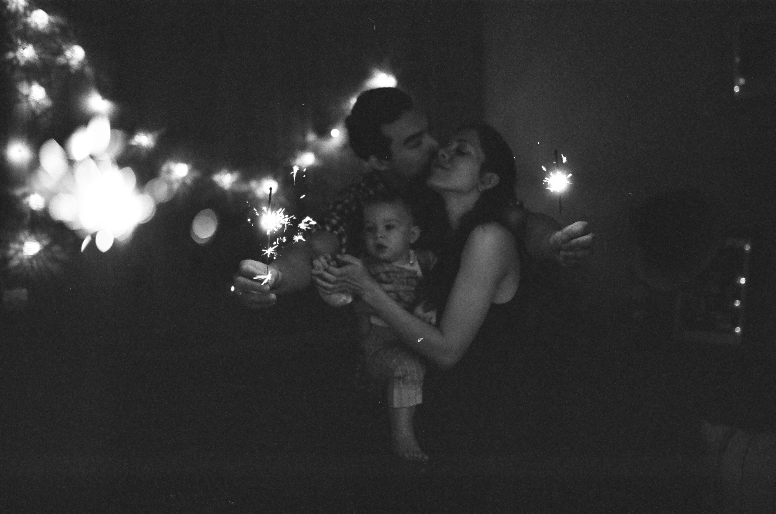 Настя Петя и Ваня. Свадебный и семейный пленочный фотограф в Петербурге Истомина Ирина