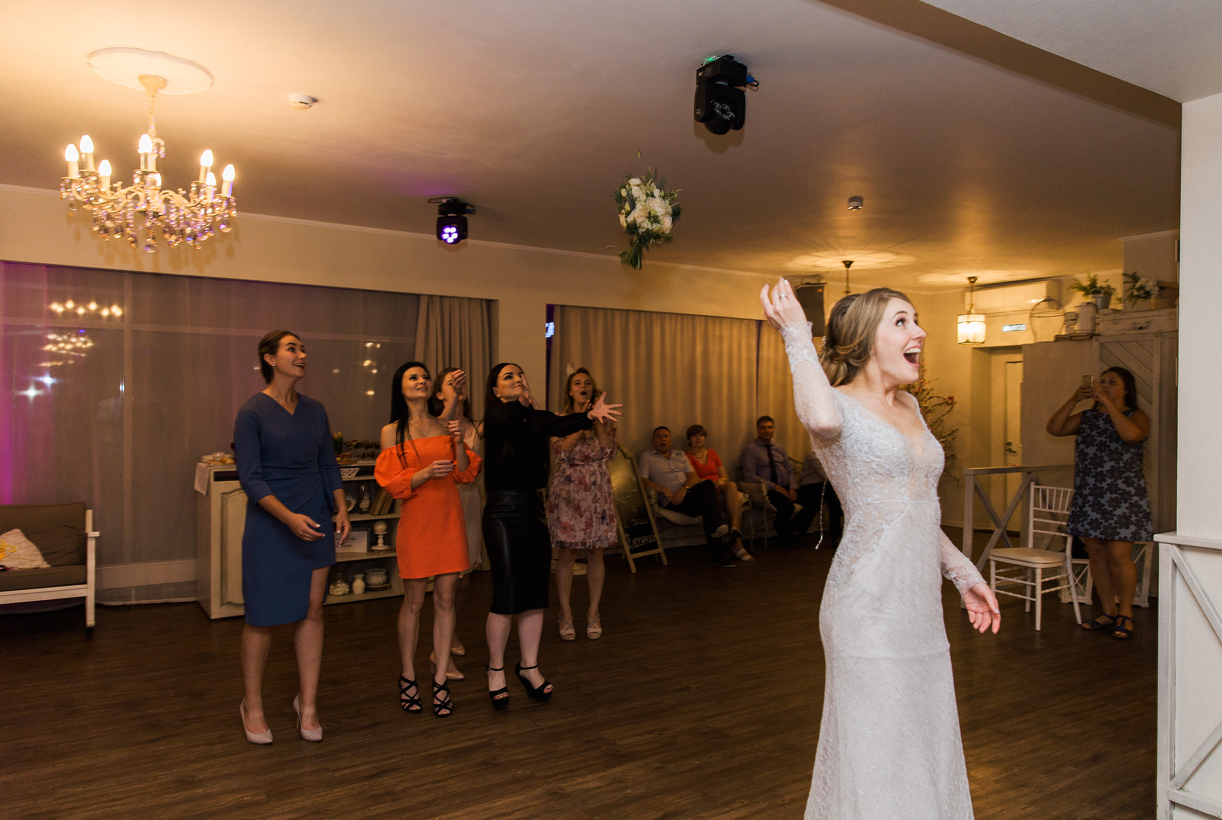 ЛИДИЯ и ДАНИИЛ. Свадебный и семейный пленочный фотограф в Петербурге Истомина Ирина