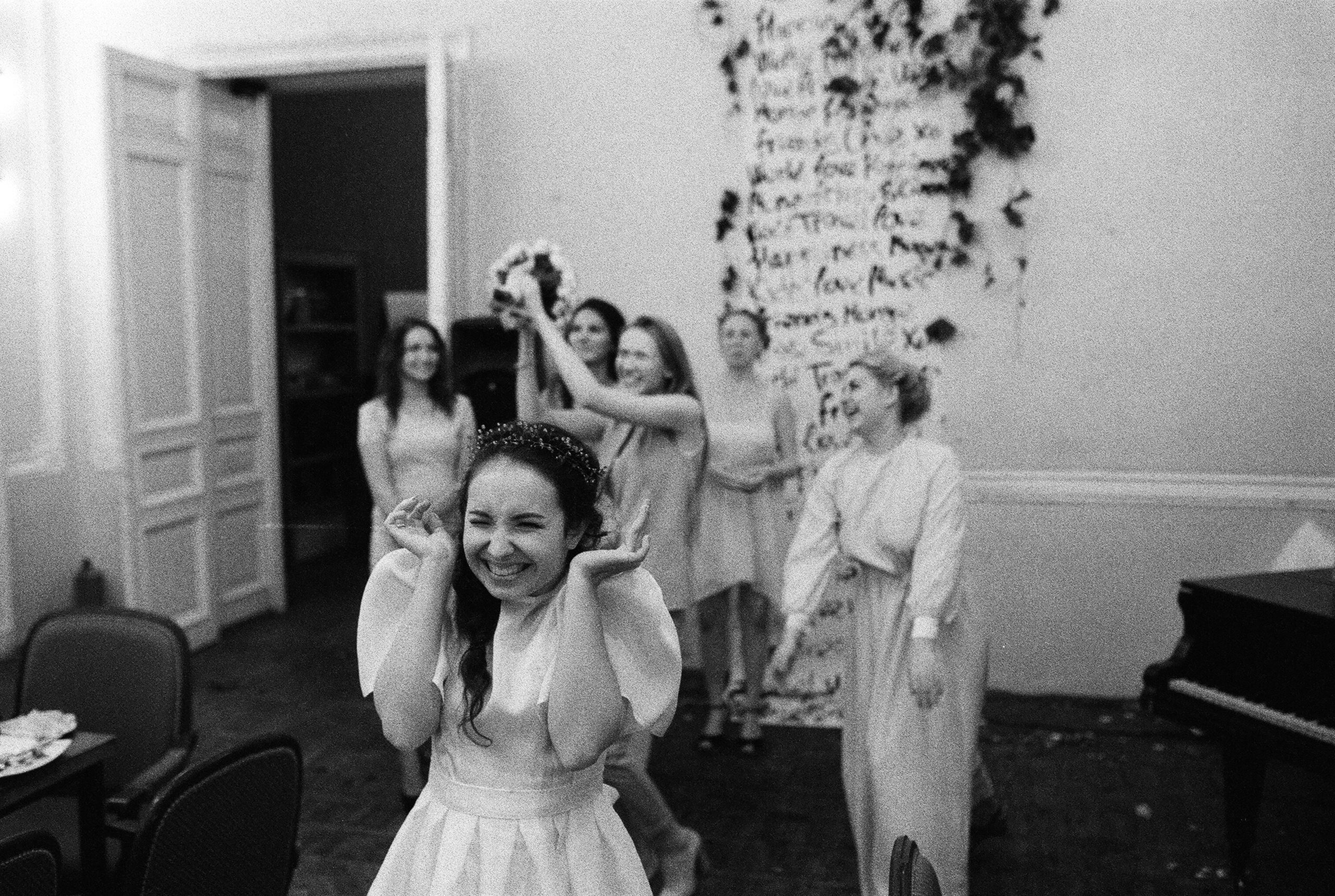 ЕЛЕНА и ИГОРЬ. Свадебный и семейный пленочный фотограф в Петербурге Истомина Ирина