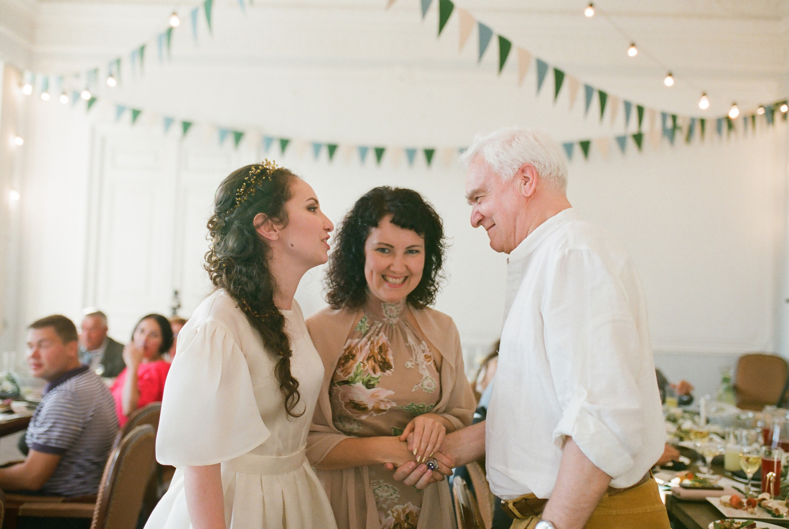 ЕЛЕНА и ИГОРЬ. Свадебный и семейный пленочный фотограф в Петербурге Истомина Ирина