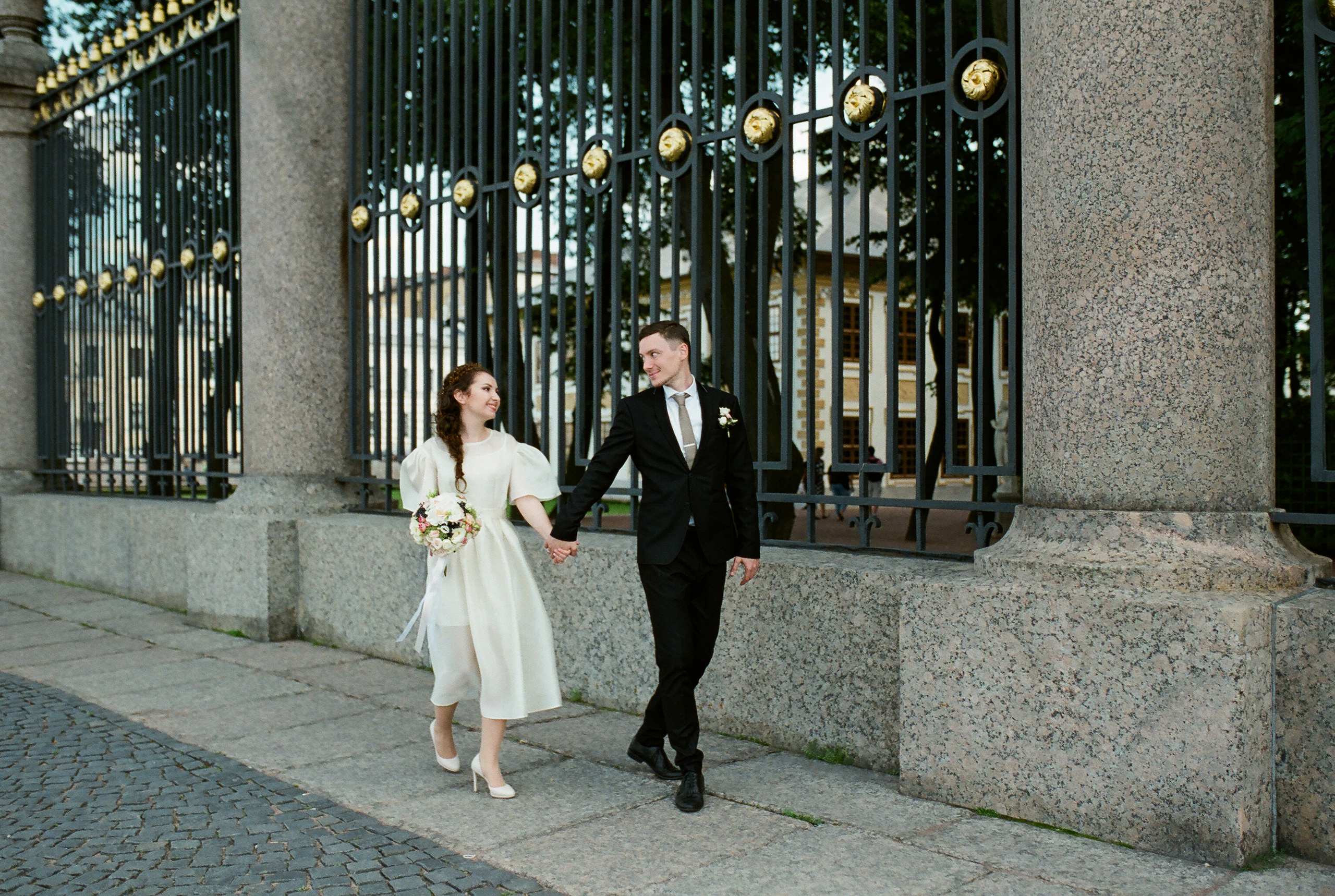 ЕЛЕНА и ИГОРЬ. Свадебный и семейный пленочный фотограф в Петербурге Истомина Ирина