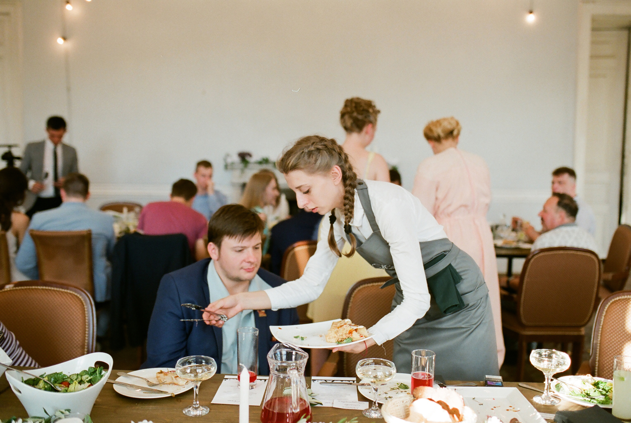 ЕЛЕНА и ИГОРЬ. Свадебный и семейный пленочный фотограф в Петербурге Истомина Ирина