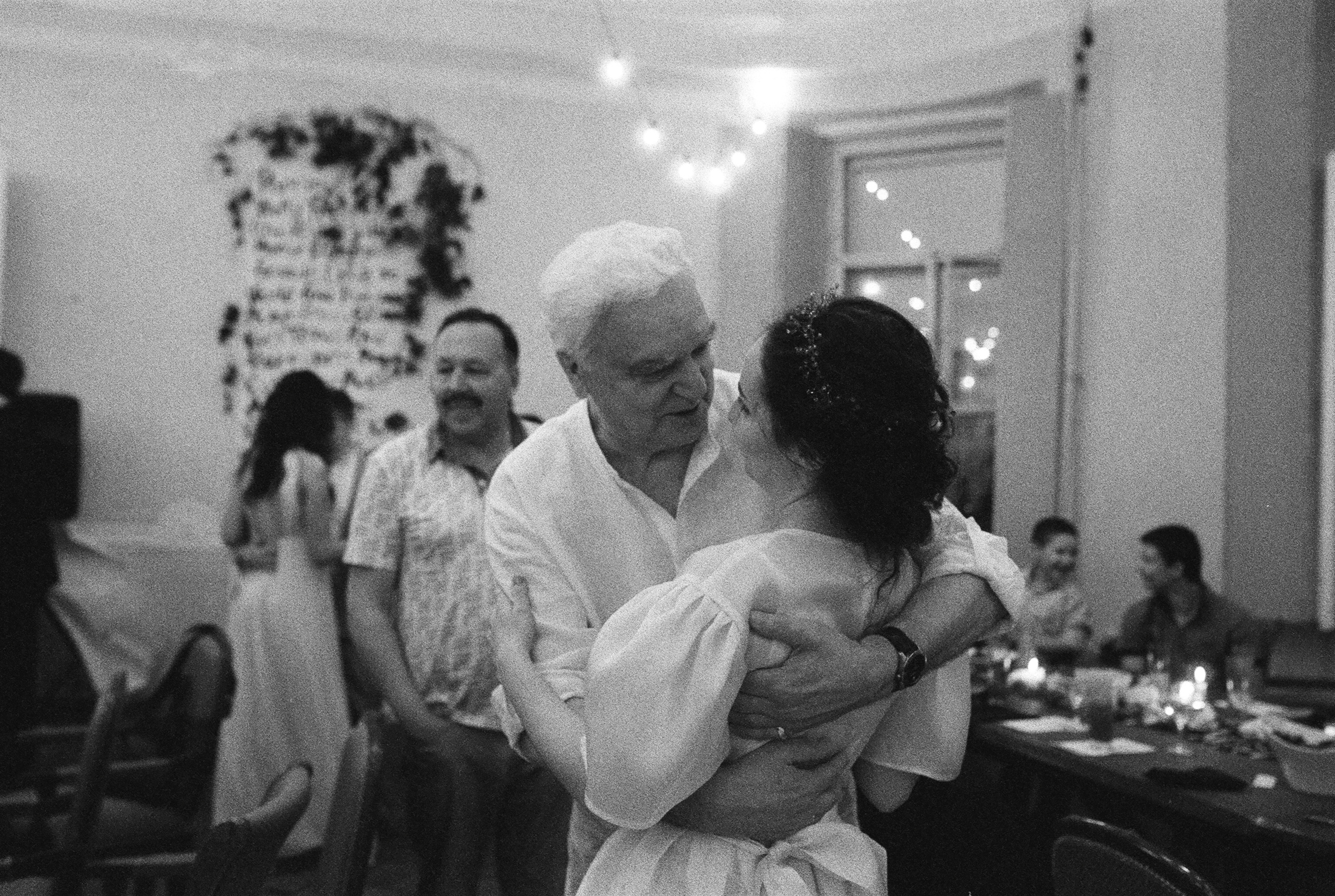 ЕЛЕНА и ИГОРЬ. Свадебный и семейный пленочный фотограф в Петербурге Истомина Ирина