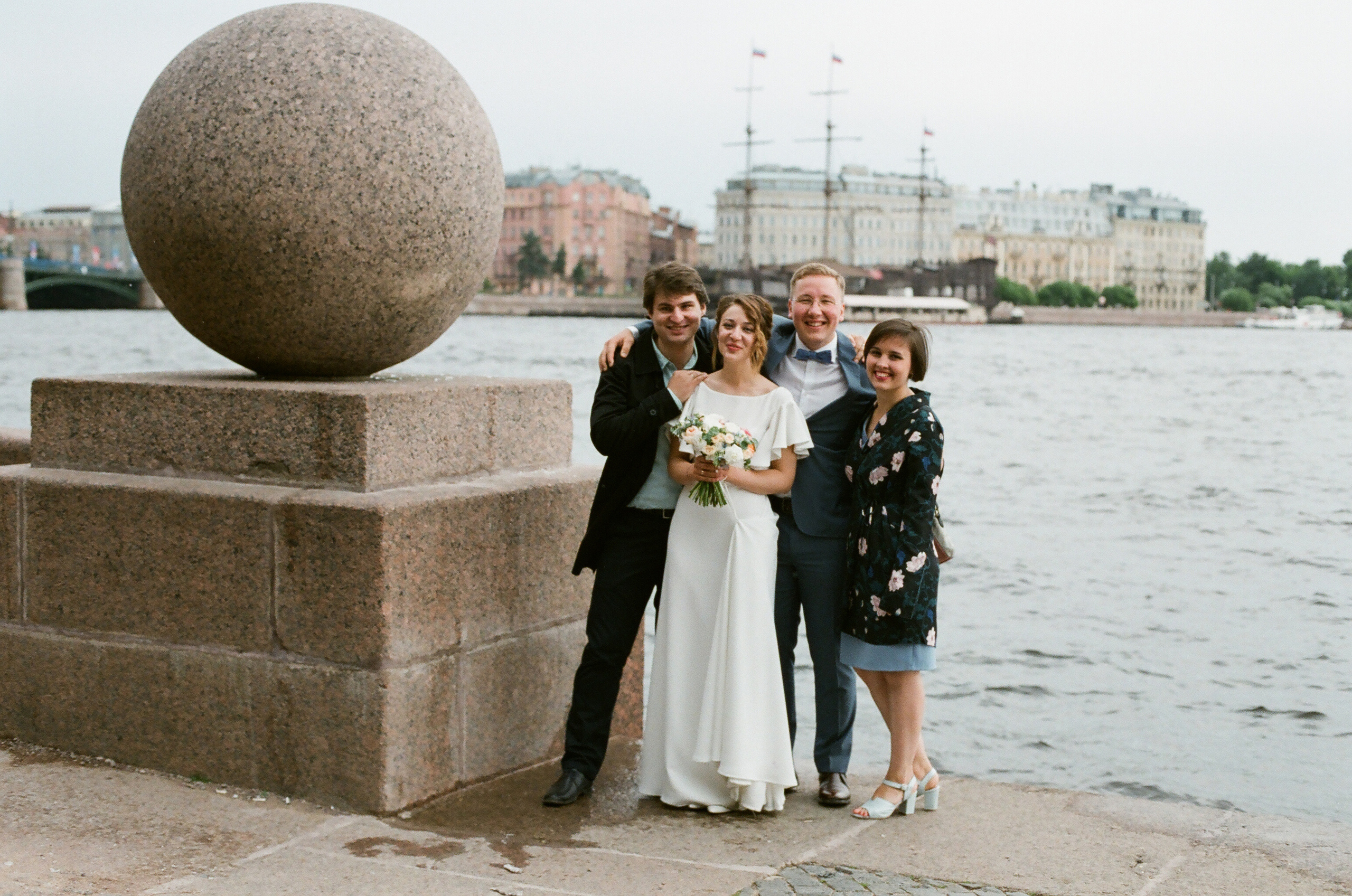 МАРИЯ и ГРИГОРИЙ. Свадебный и семейный пленочный фотограф в Петербурге Истомина Ирина