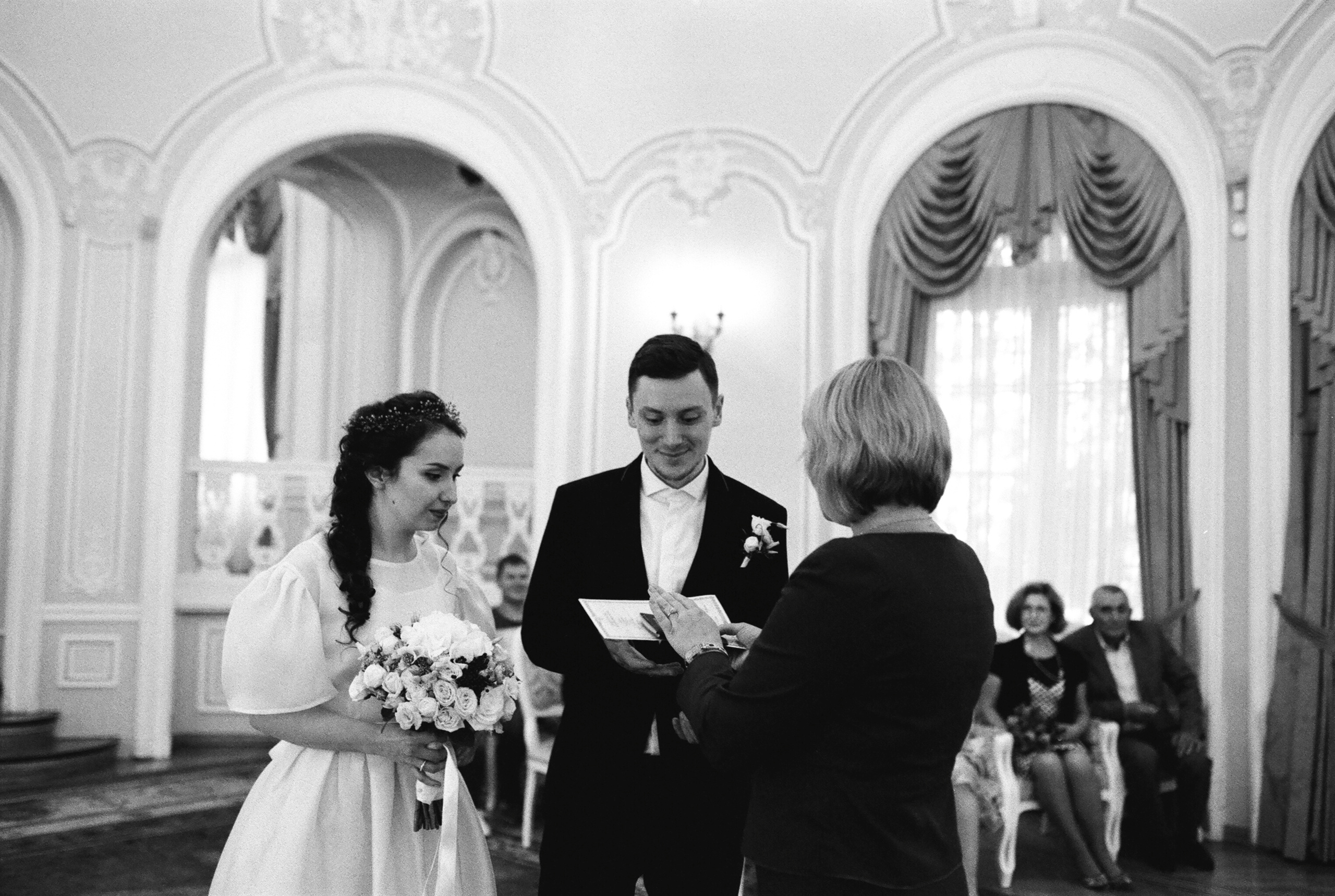 ЕЛЕНА и ИГОРЬ. Свадебный и семейный пленочный фотограф в Петербурге Истомина Ирина