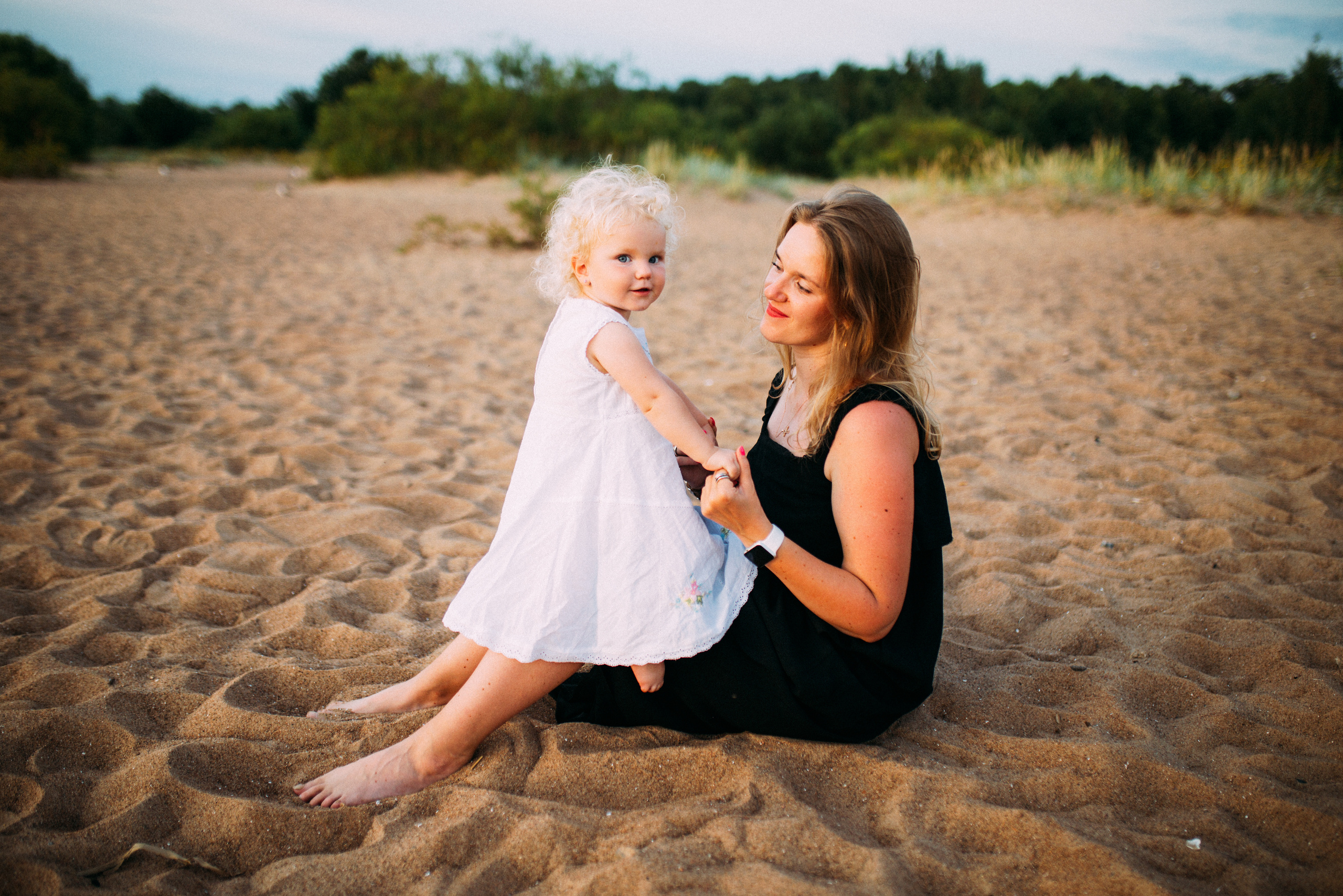 Оля Кирилл Матвей и Марта. Свадебный и семейный пленочный фотограф в Петербурге Истомина Ирина