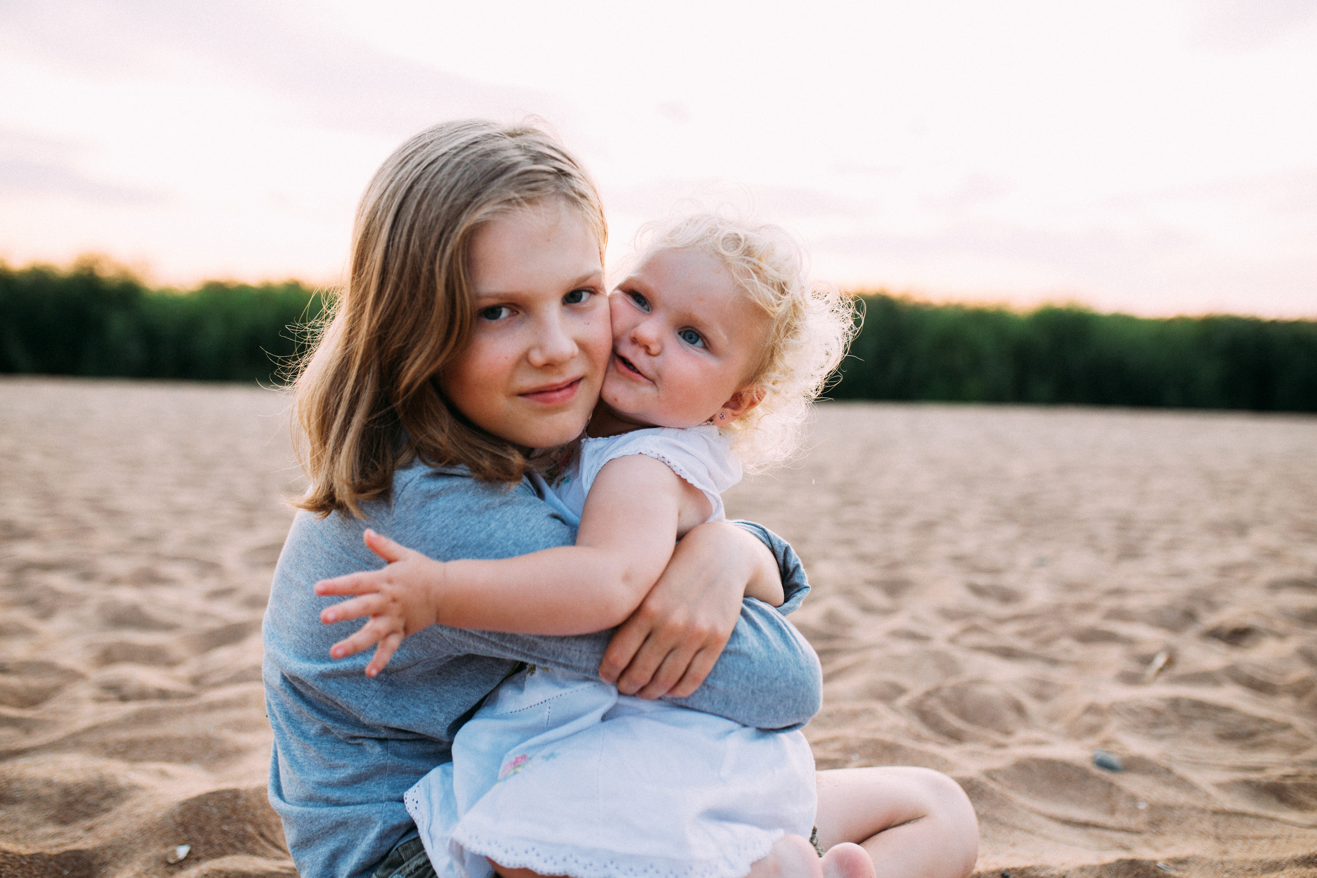 Оля Кирилл Матвей и Марта. Свадебный и семейный пленочный фотограф в Петербурге Истомина Ирина