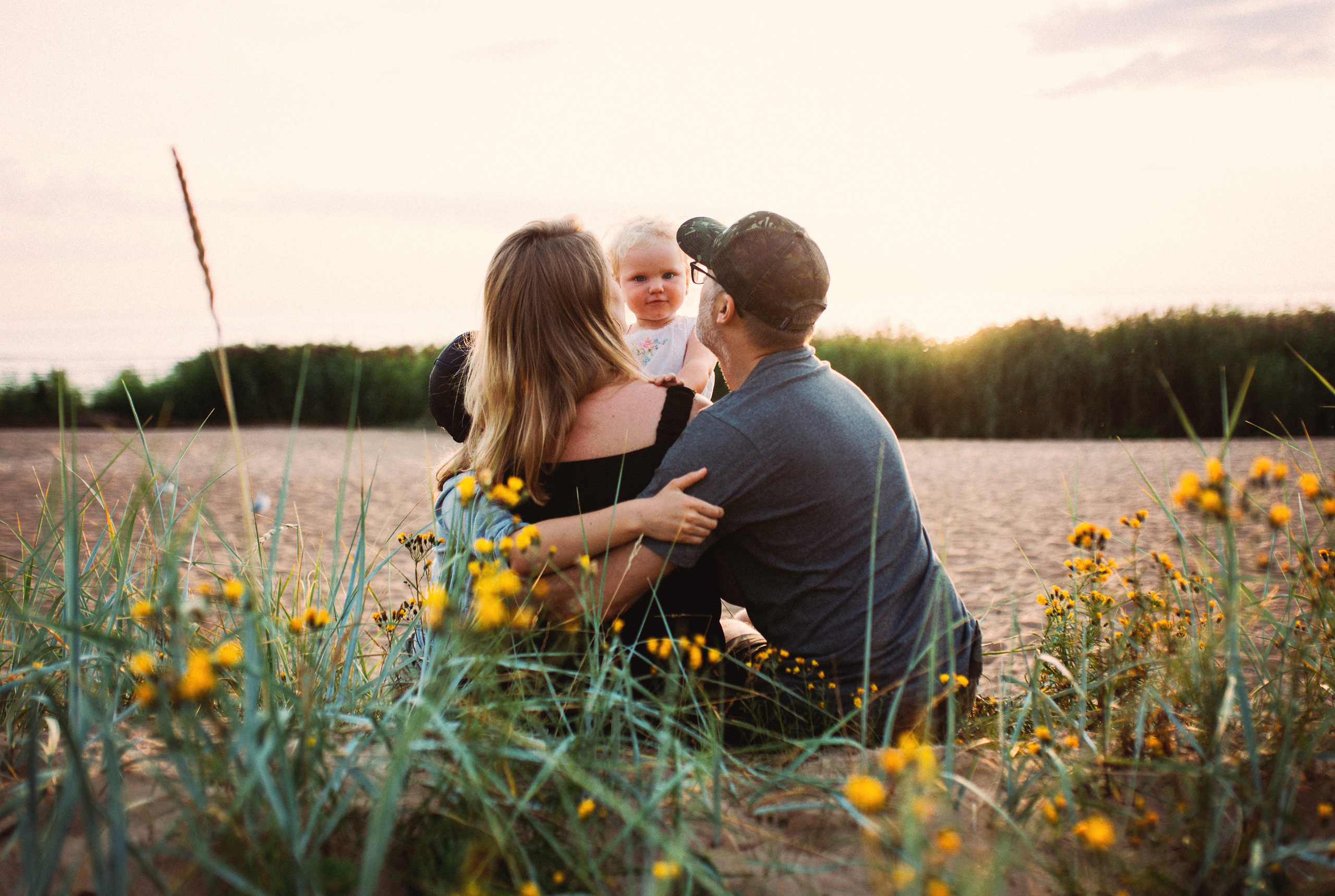 Оля Кирилл Матвей и Марта. Свадебный и семейный пленочный фотограф в Петербурге Истомина Ирина