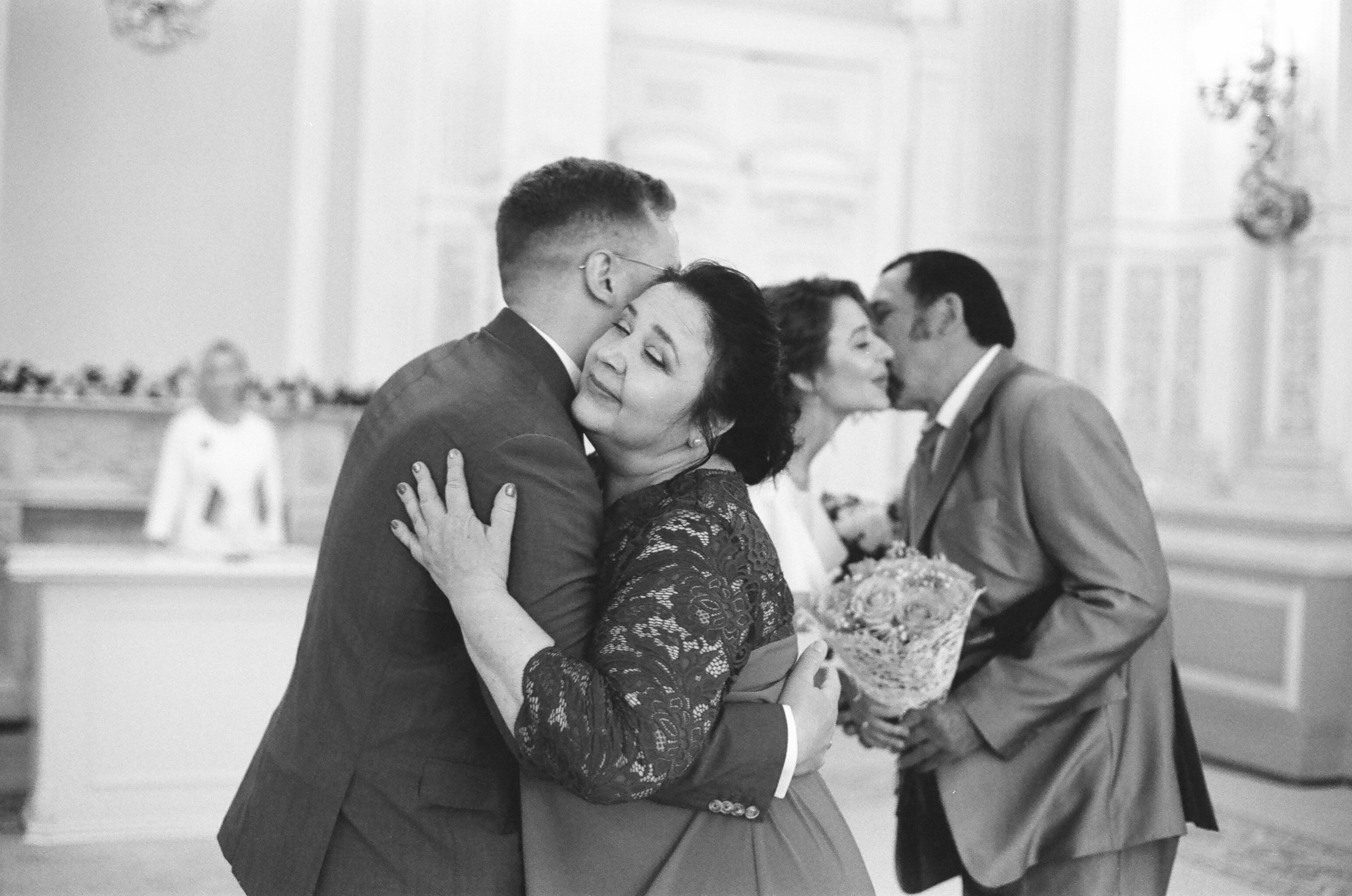 МАРИЯ и ГРИГОРИЙ. Свадебный и семейный пленочный фотограф в Петербурге Истомина Ирина