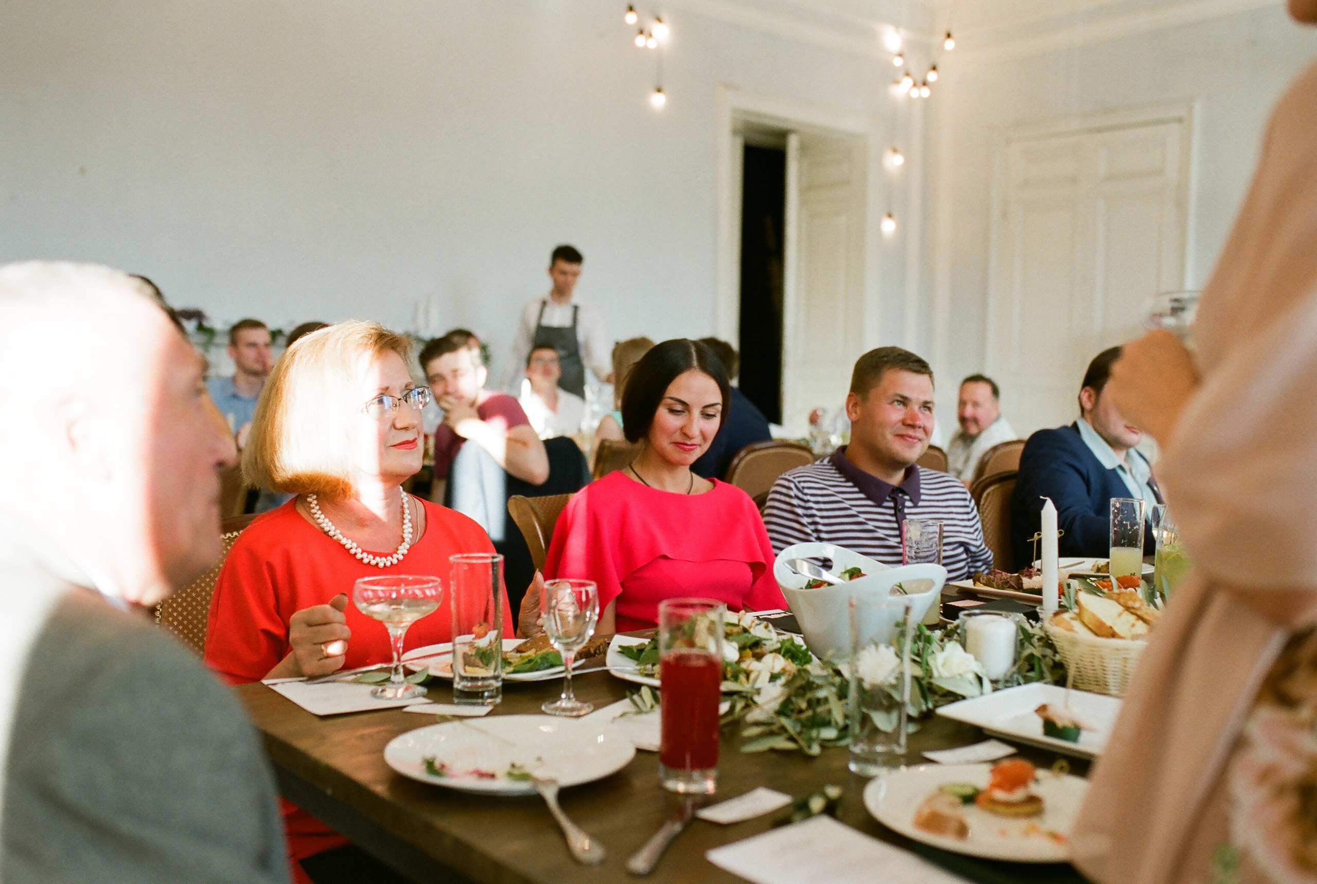 ЕЛЕНА и ИГОРЬ. Свадебный и семейный пленочный фотограф в Петербурге Истомина Ирина