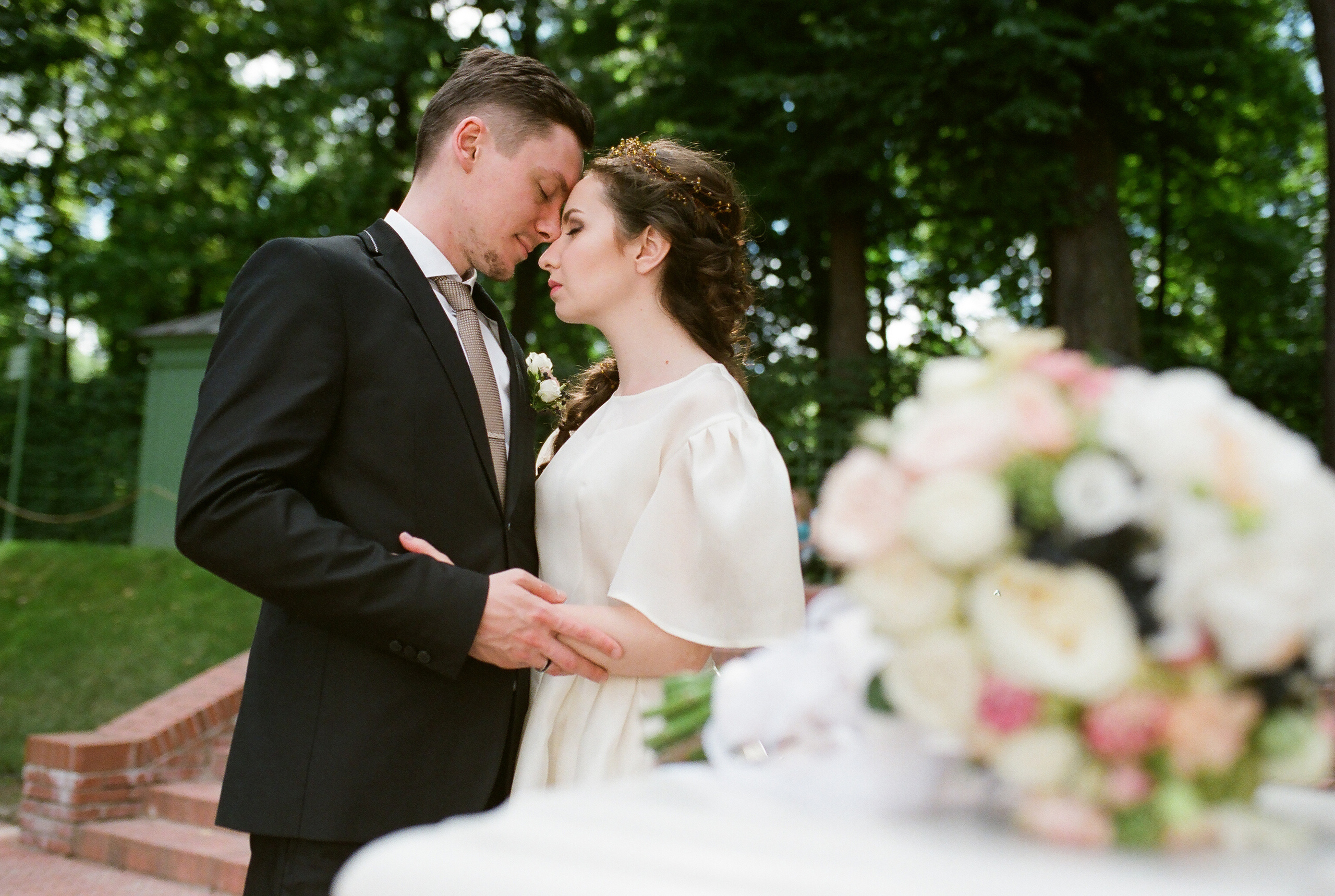 ЕЛЕНА и ИГОРЬ. Свадебный и семейный пленочный фотограф в Петербурге Истомина Ирина