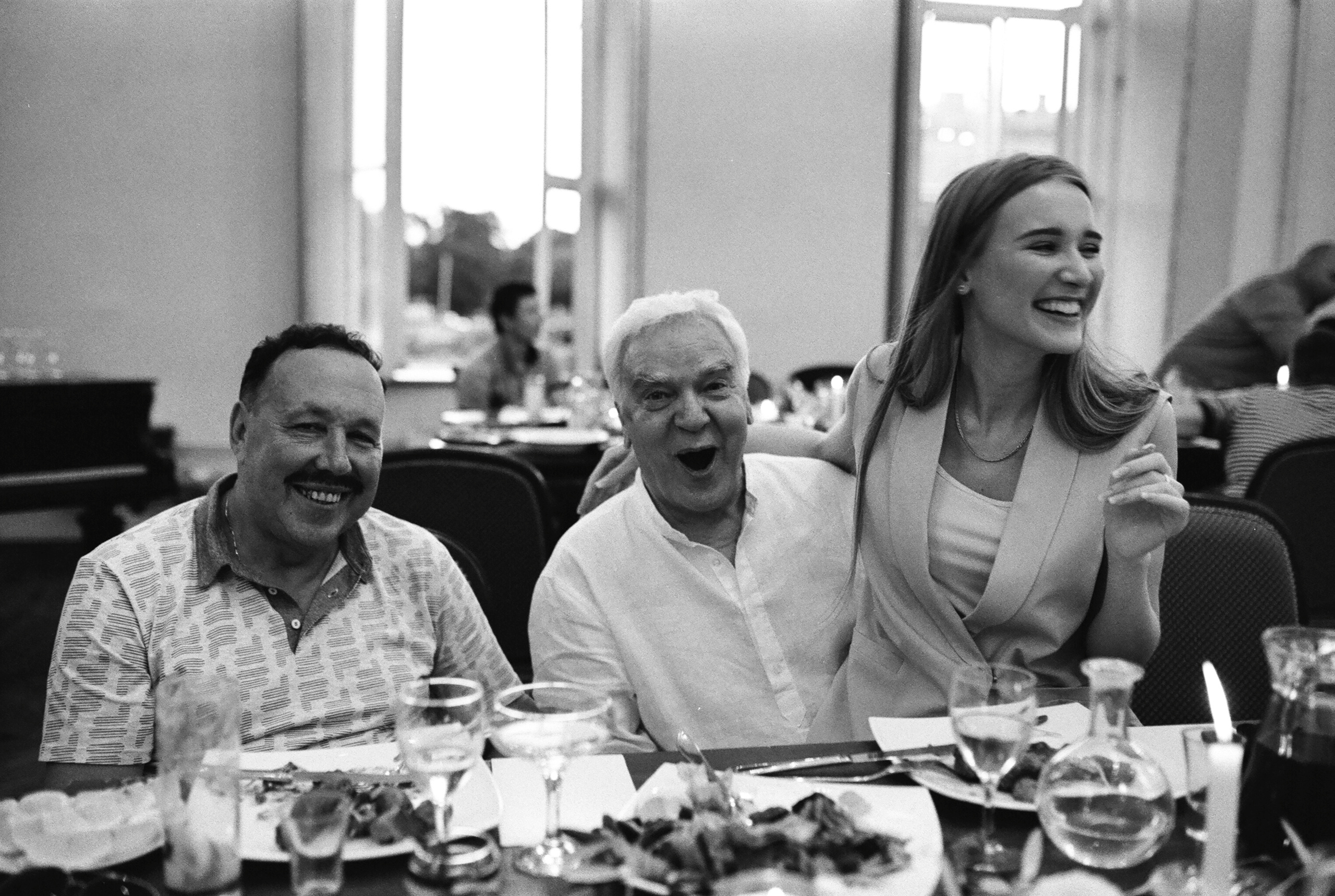 ЕЛЕНА и ИГОРЬ. Свадебный и семейный пленочный фотограф в Петербурге Истомина Ирина