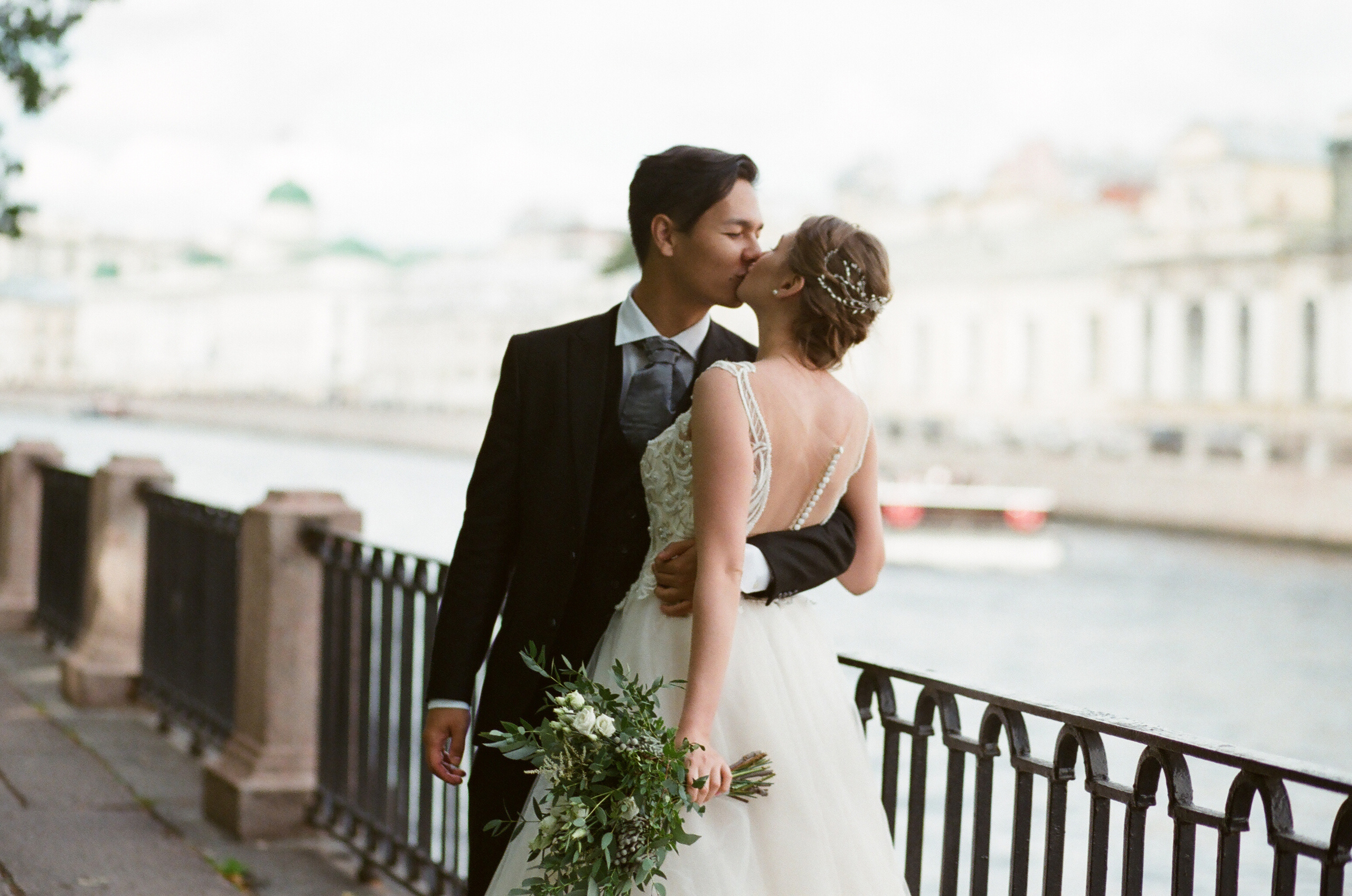 АЛЕКСАНДРА и СЕРГЕЙ. Свадебный и семейный пленочный фотограф в Петербурге Истомина Ирина