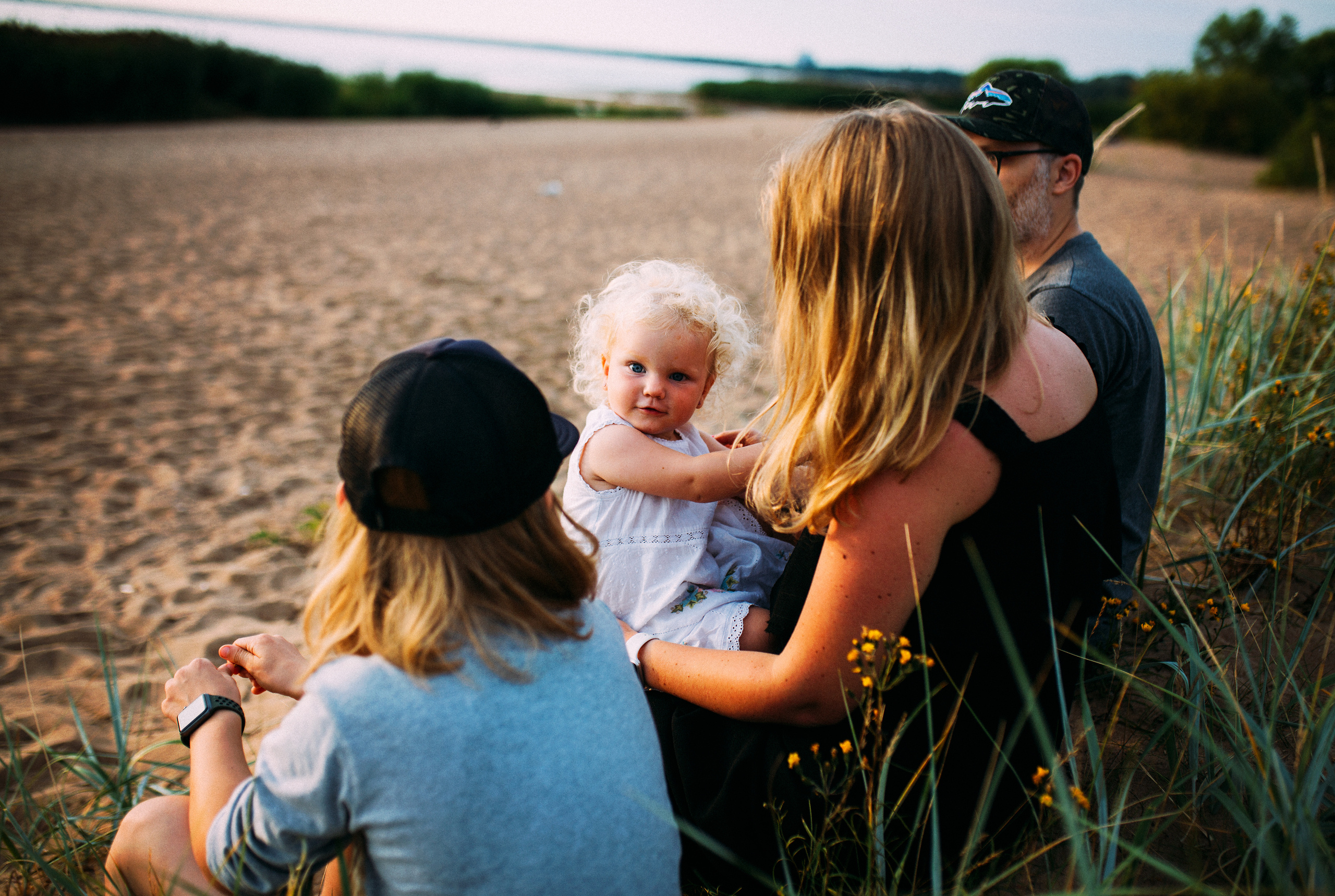 Оля Кирилл Матвей и Марта. Свадебный и семейный пленочный фотограф в Петербурге Истомина Ирина