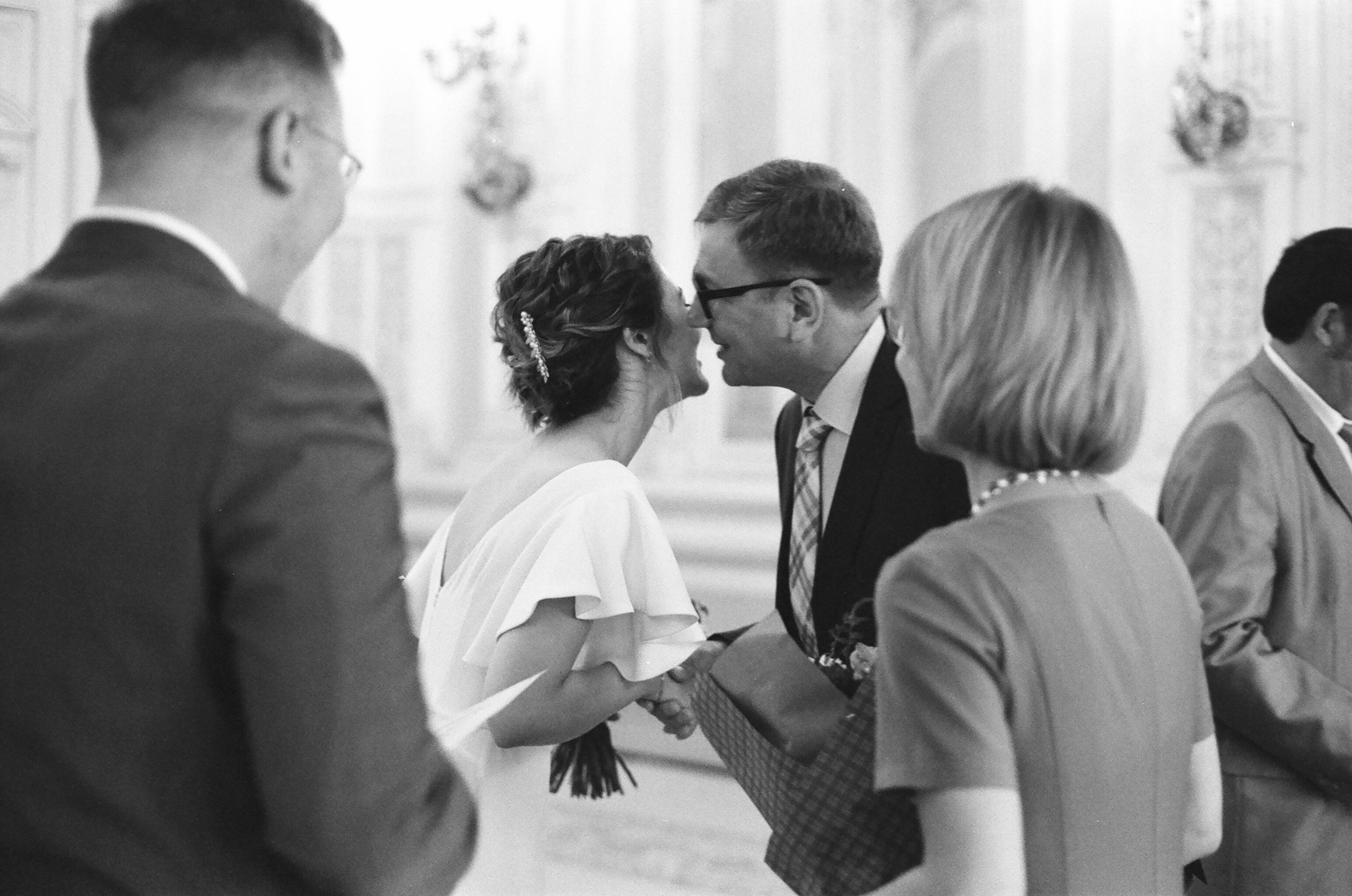 МАРИЯ и ГРИГОРИЙ. Свадебный и семейный пленочный фотограф в Петербурге Истомина Ирина