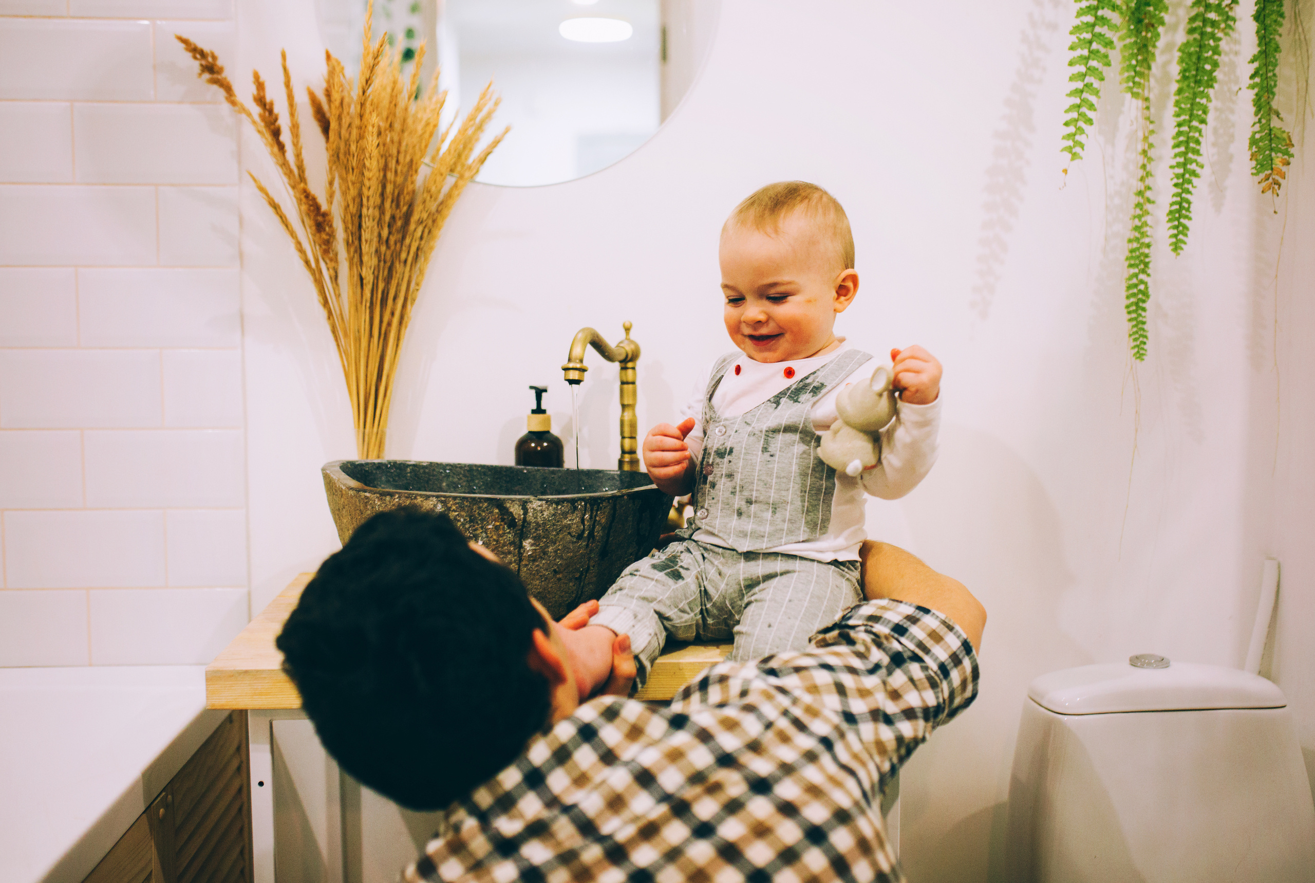 Настя Петя и Ваня. Свадебный и семейный пленочный фотограф в Петербурге Истомина Ирина