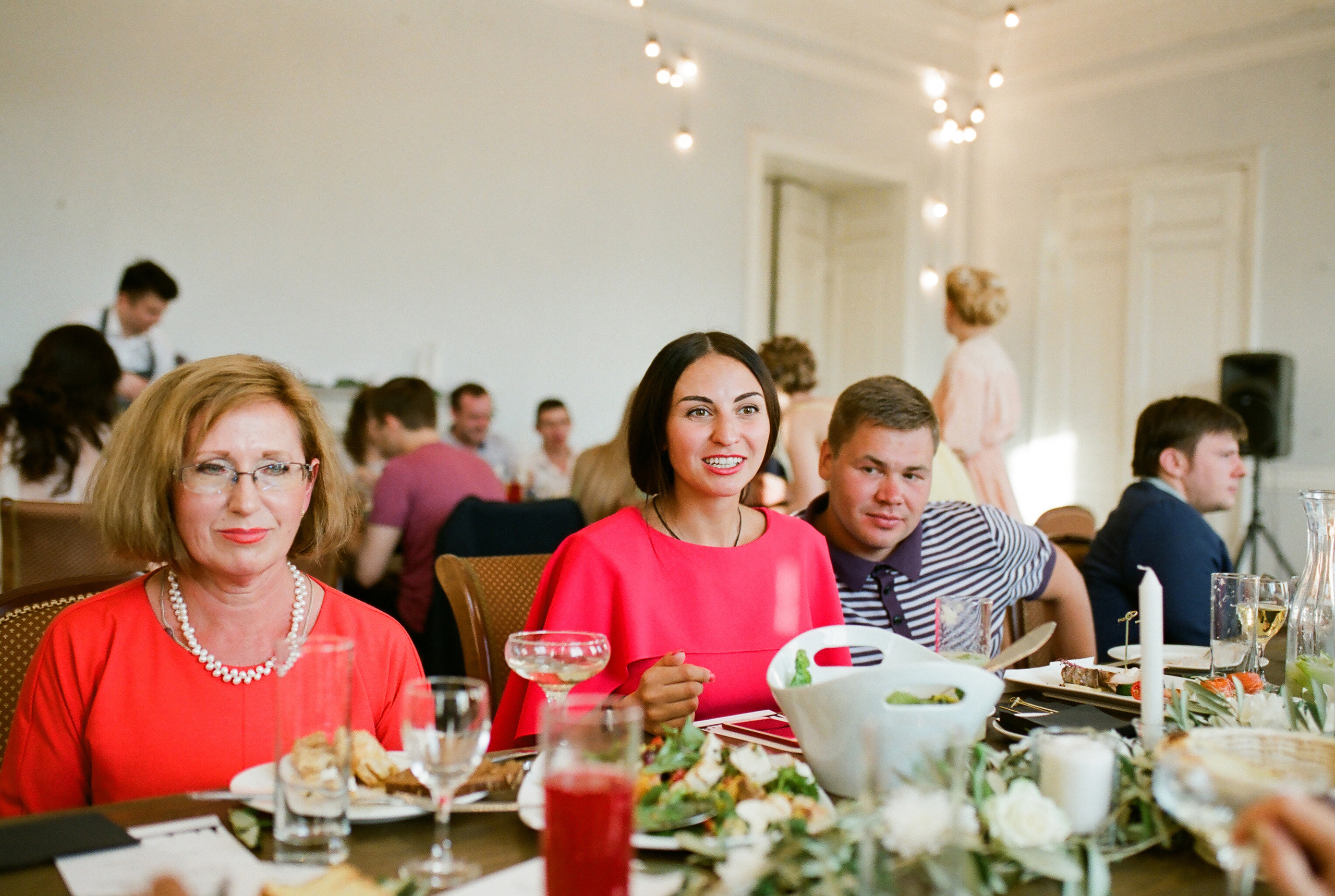 ЕЛЕНА и ИГОРЬ. Свадебный и семейный пленочный фотограф в Петербурге Истомина Ирина