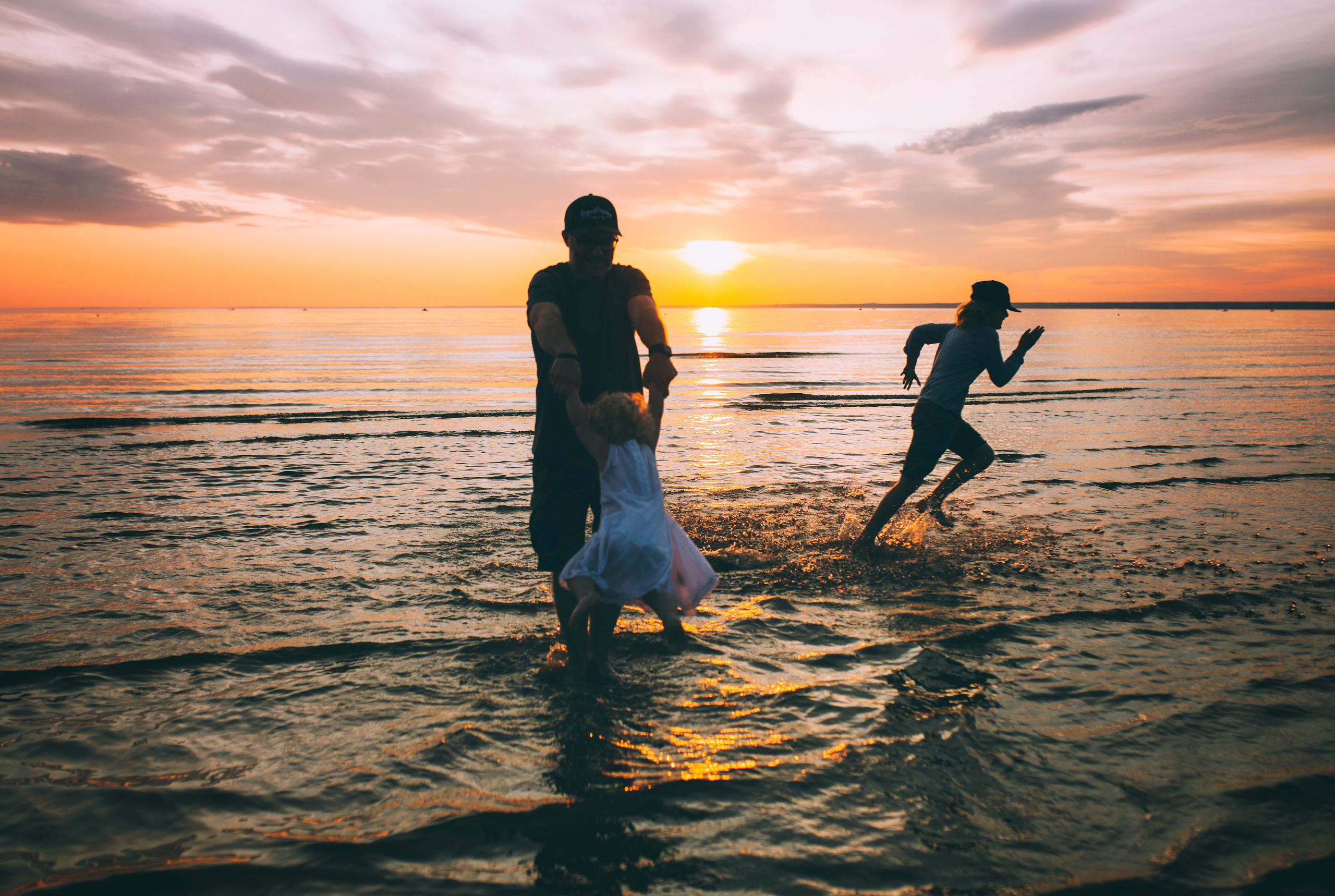 Оля Кирилл Матвей и Марта. Свадебный и семейный пленочный фотограф в Петербурге Истомина Ирина