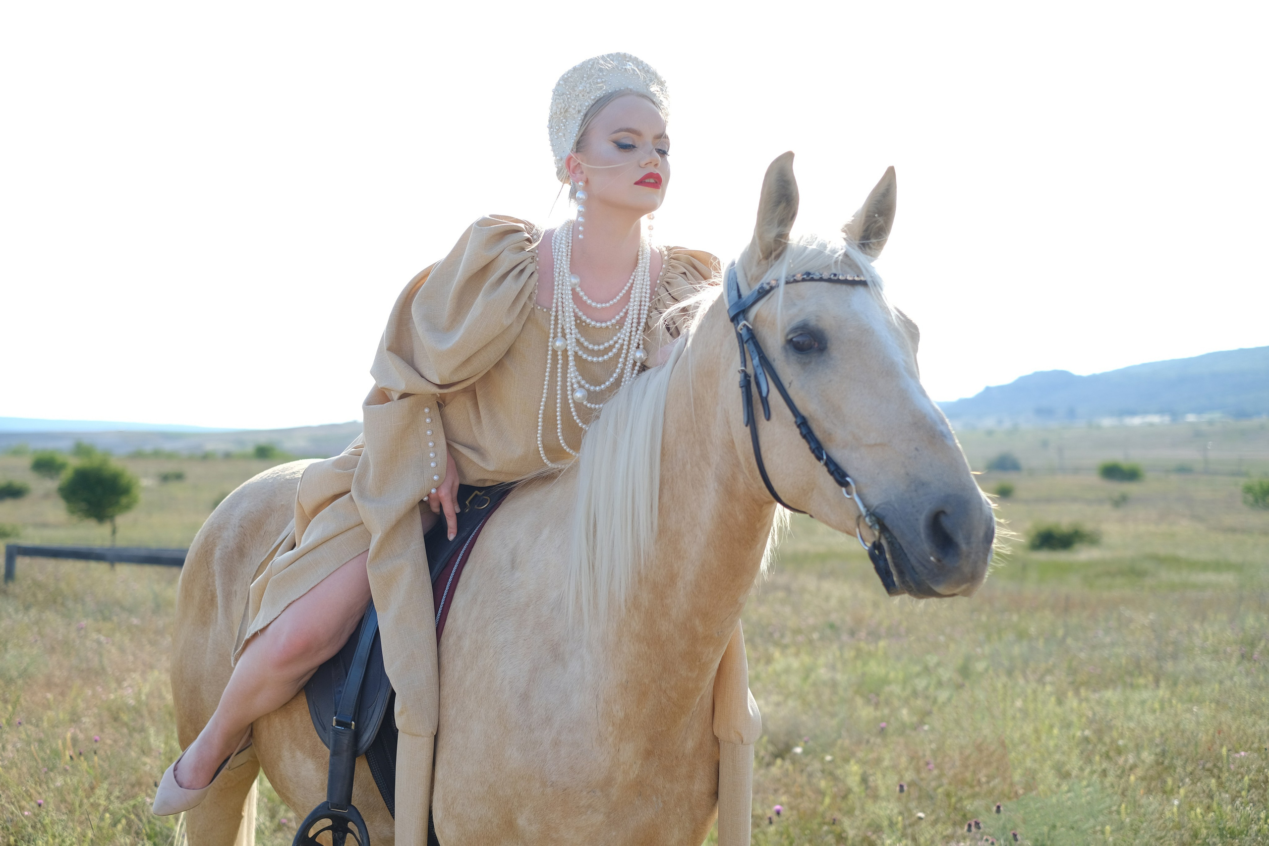 Славянский фестиваль «MARYCROWNS». Профессиональная фотосъемка в Крыму. Натуральные эмоции и живые кадры. Забронируйте дату прямо сейчас!