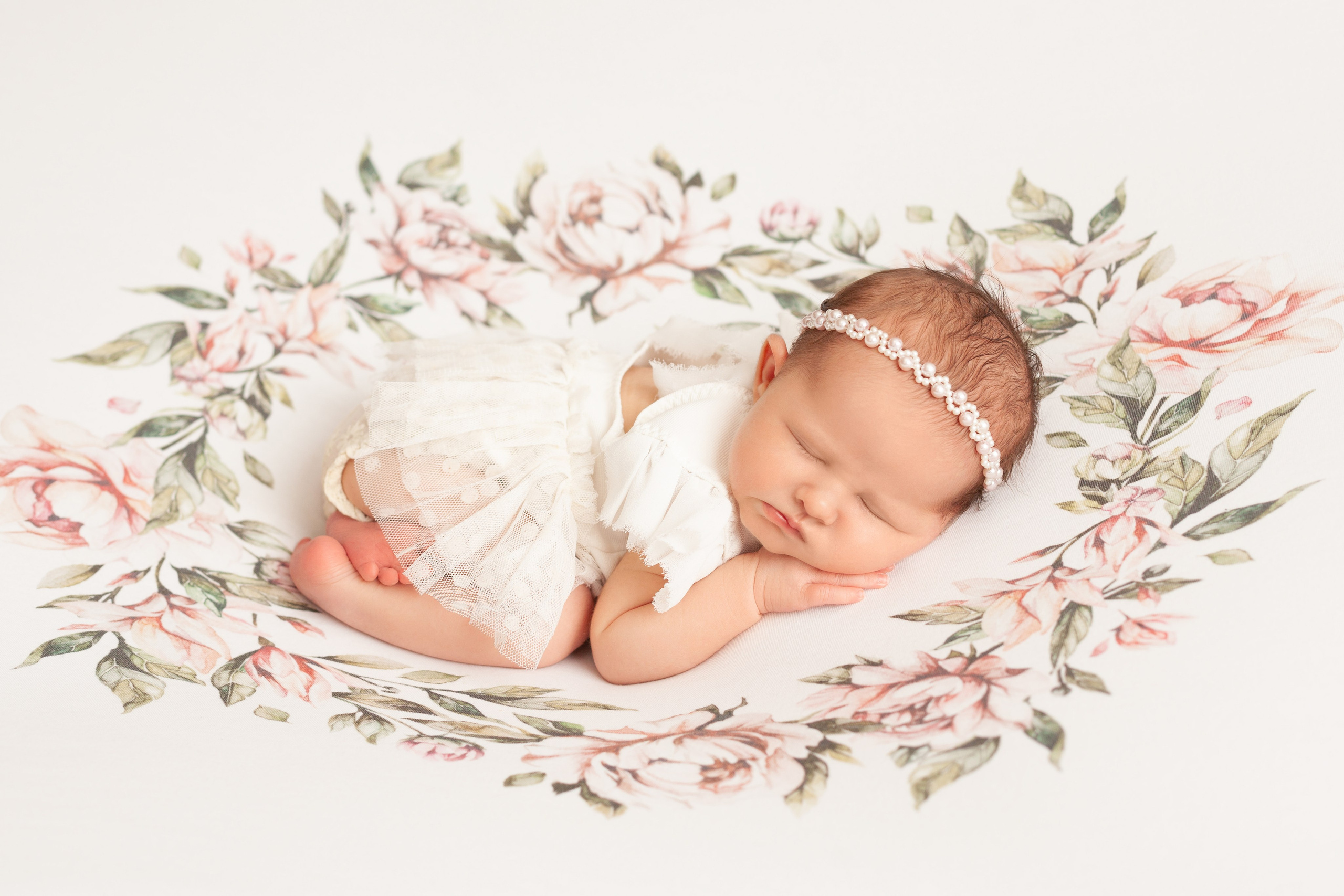 PH @newborn_flower. Retoucher Aleksmokh