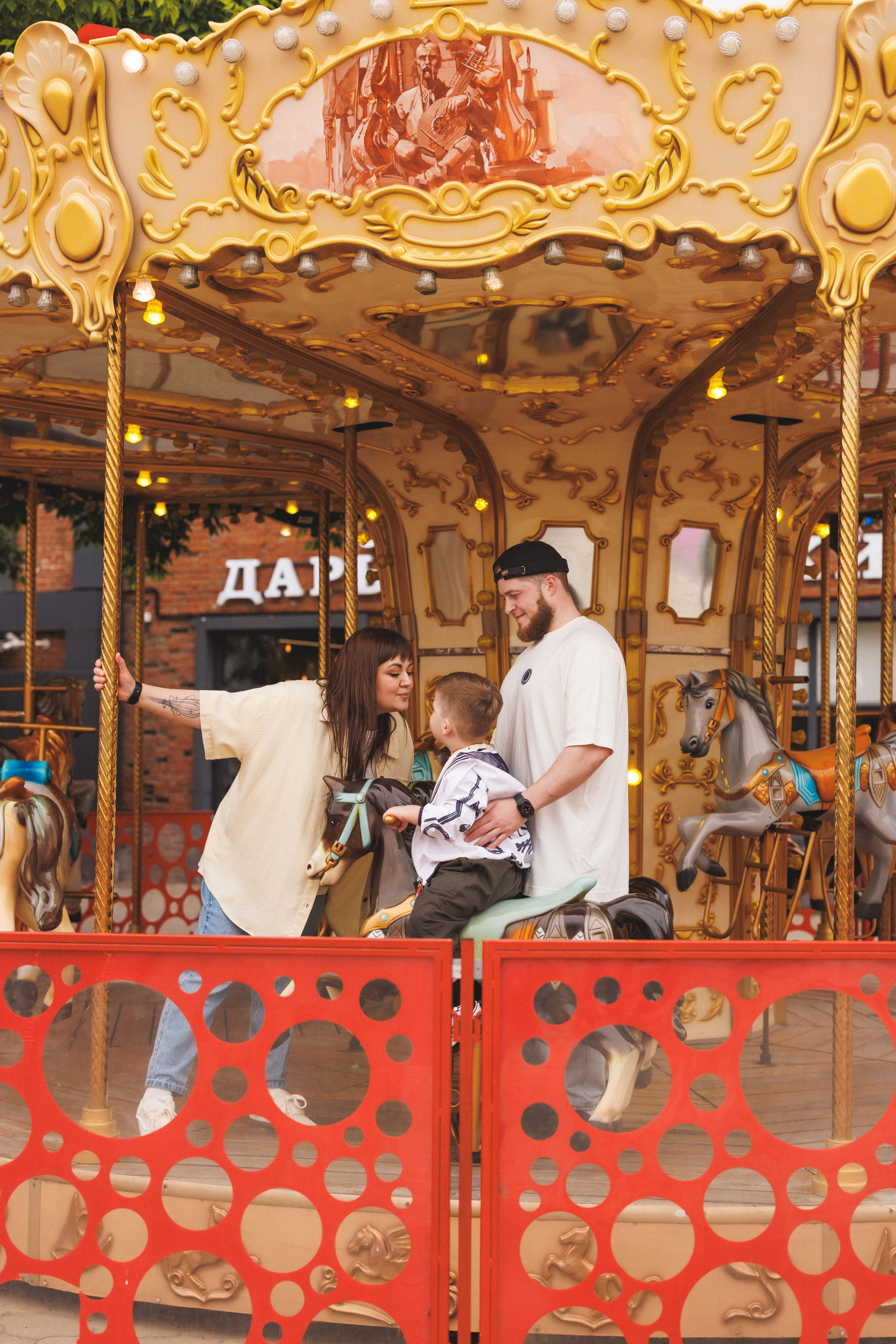 Семейная фотосессия в Центре города, Краснодар. Семейный и детский фотограф в Краснодаре Анна Трашкова