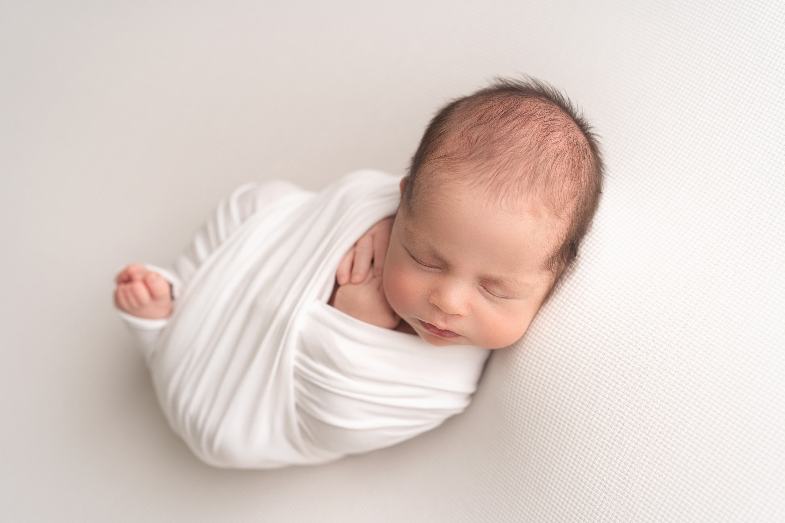 Эльдар. Фотограф новорождённых малышей в Уфе