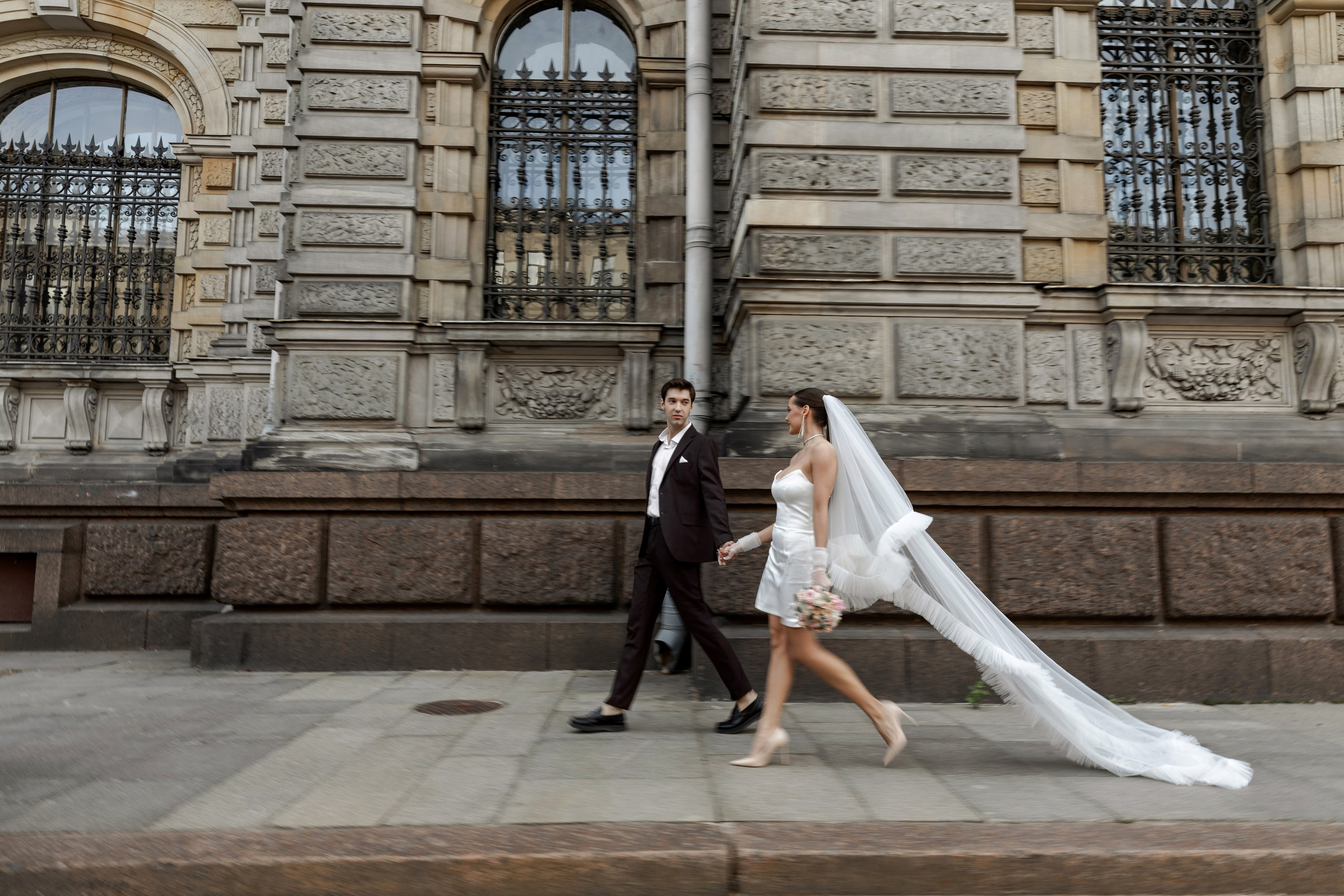 Свадьба в городе. Валерия и Тимофей. Свадебный и портретный фотограф в Санкт-Петербурге Надежда Чечулина