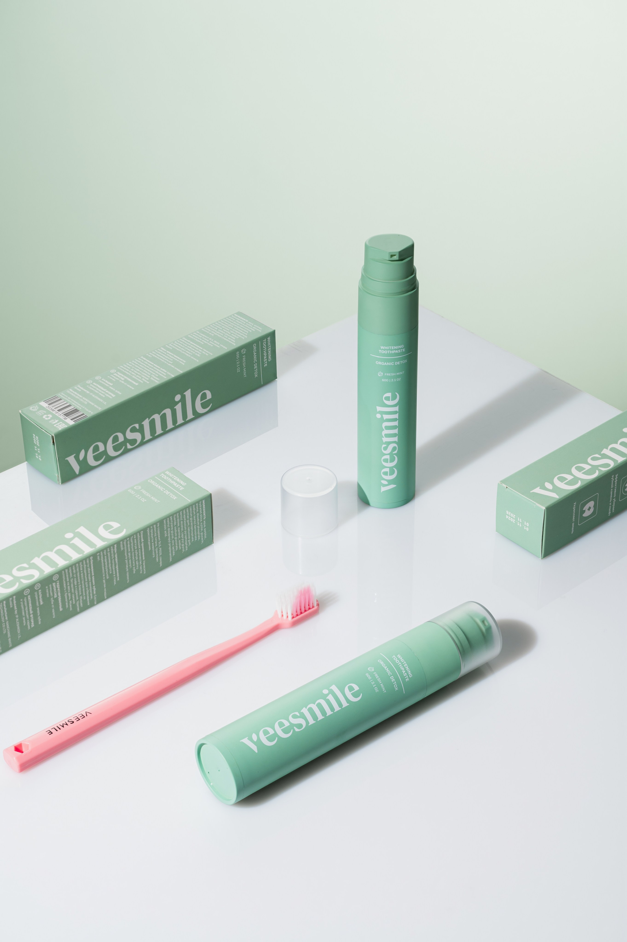 VISMILE зубные пасты и щетки. Студия рекламной и предметной съемки товаров WELKO Studio