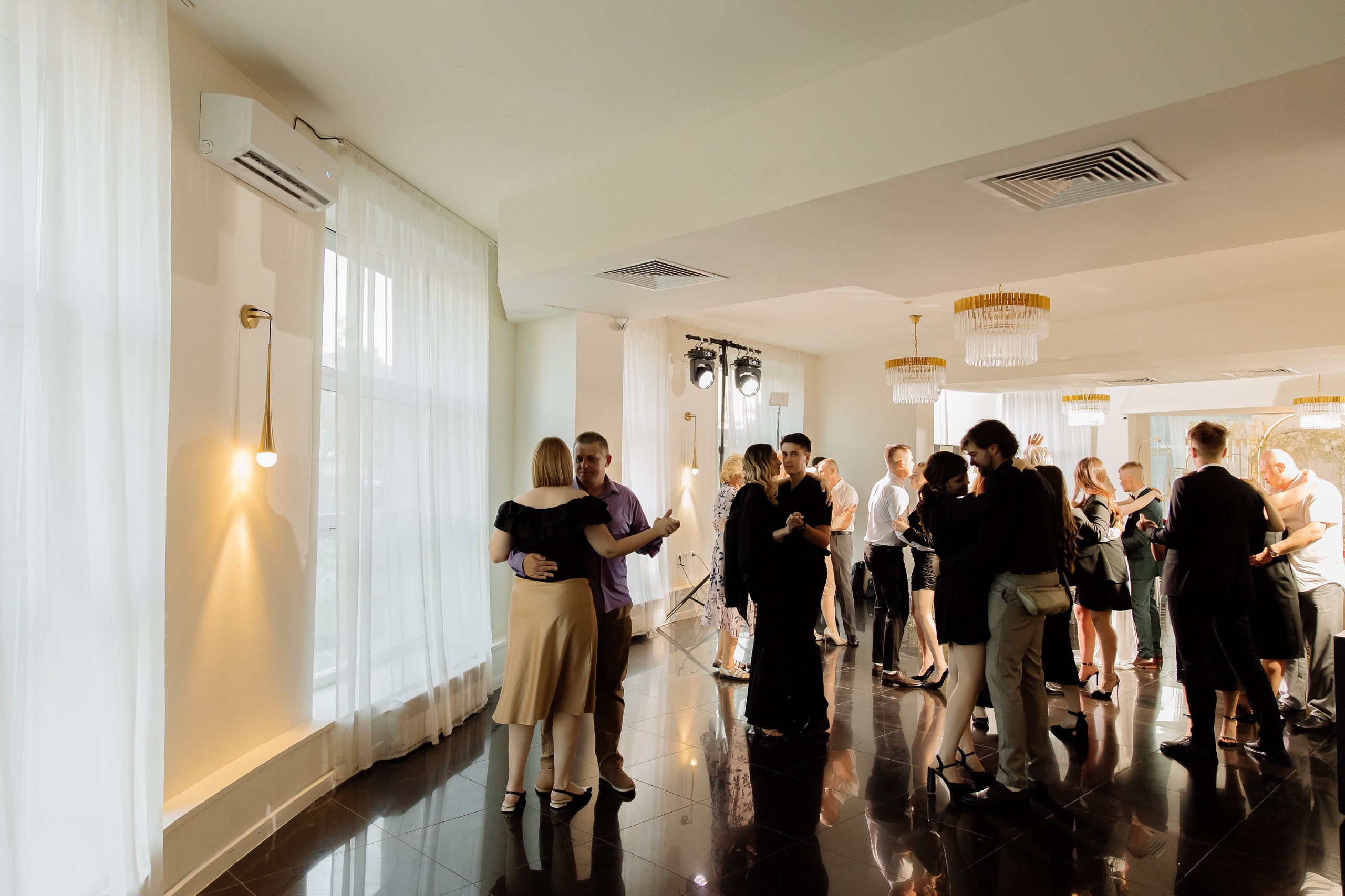 MORE AMORE. YULIYA & IVAN. Свадебный и индивидуальный фотограф в Челябинске Евгения Негодяева