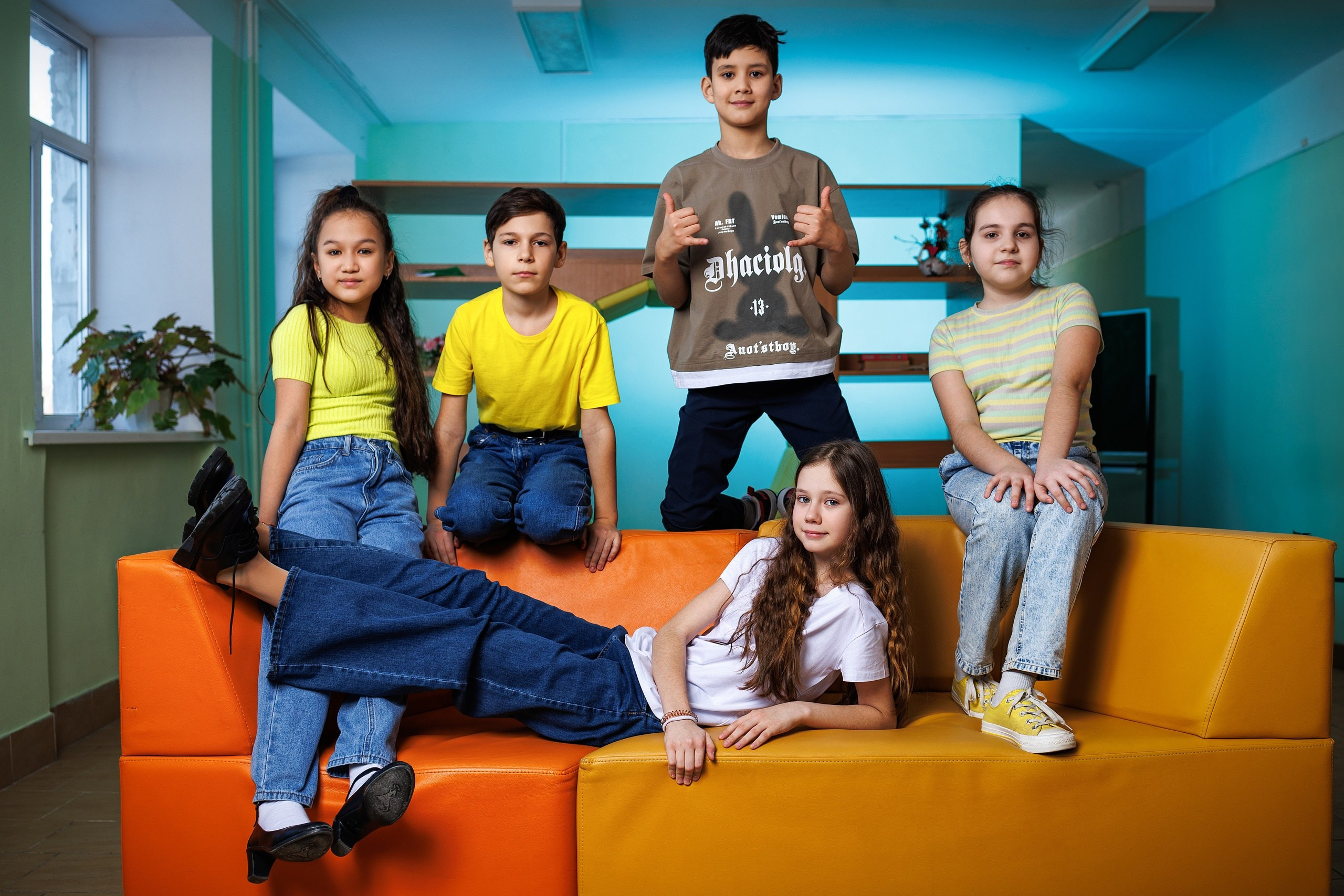 Младшие классы. Фотосессии в Тобольске, школьный фотограф, репортажная съемка