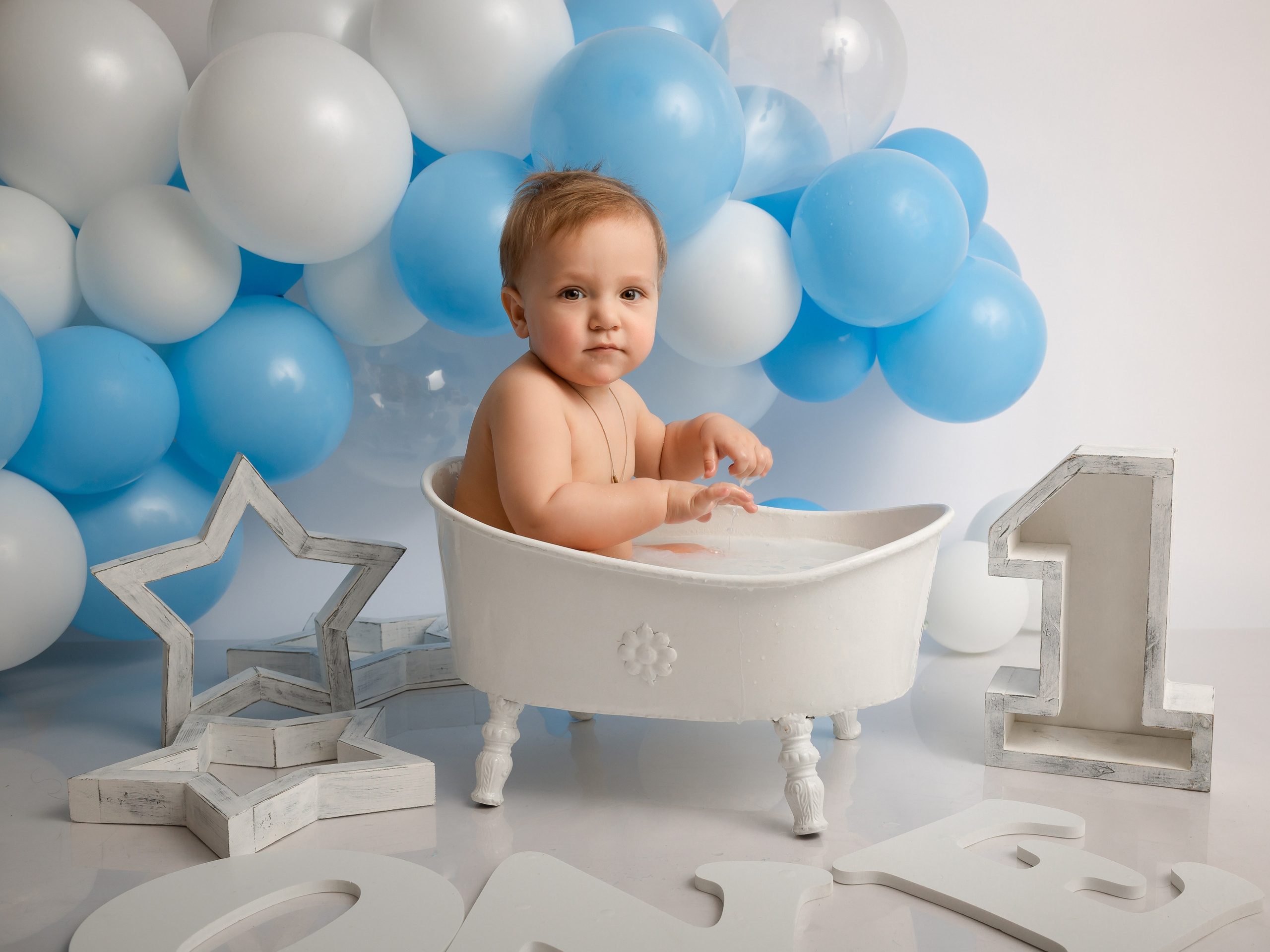 Годик стандарт. Newborn Фотограф в Твери