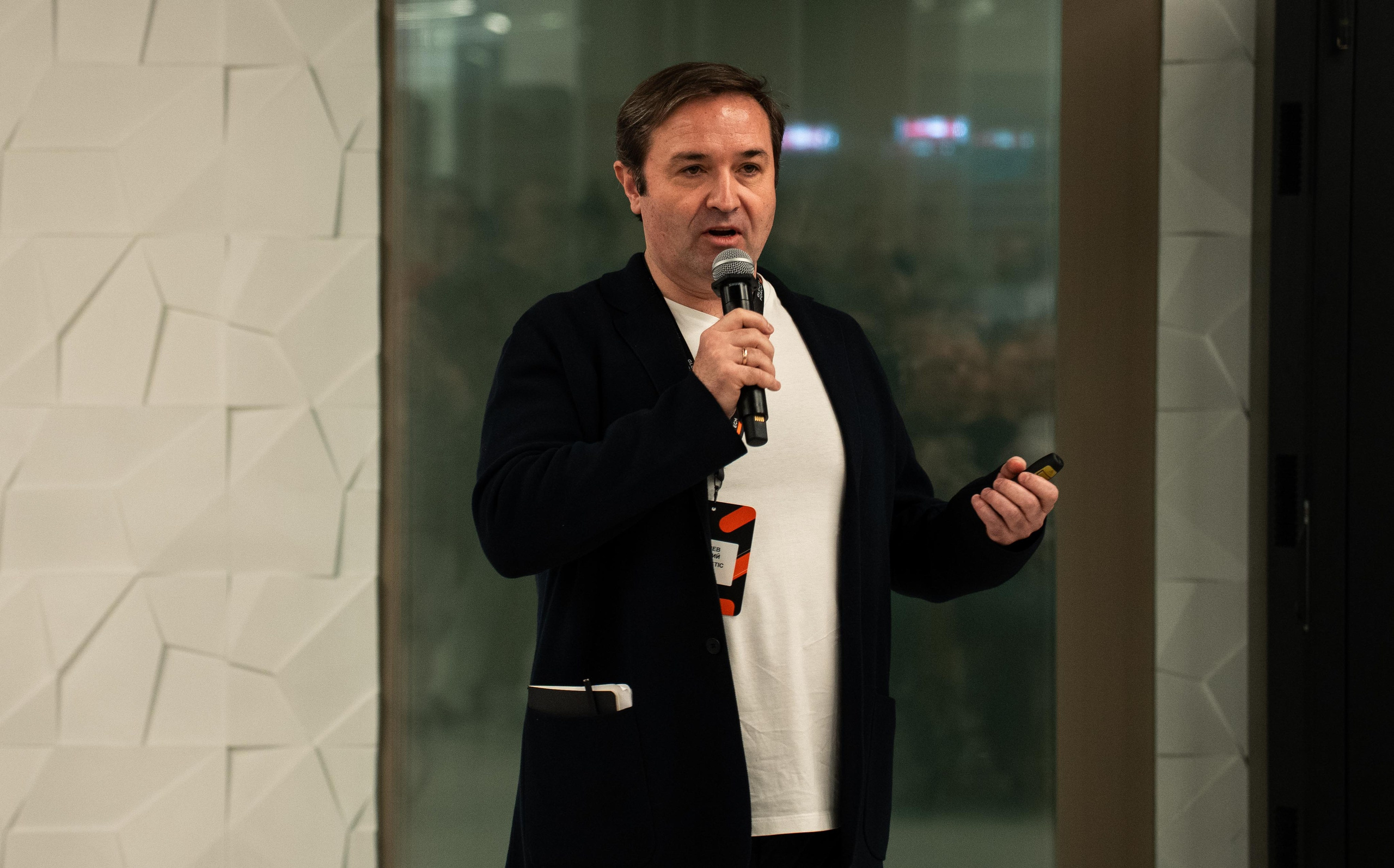 Global Tech Forum 27.03.2026. Коммерческий и художественный фотограф и видеограф в Москве Арсений Тургенев