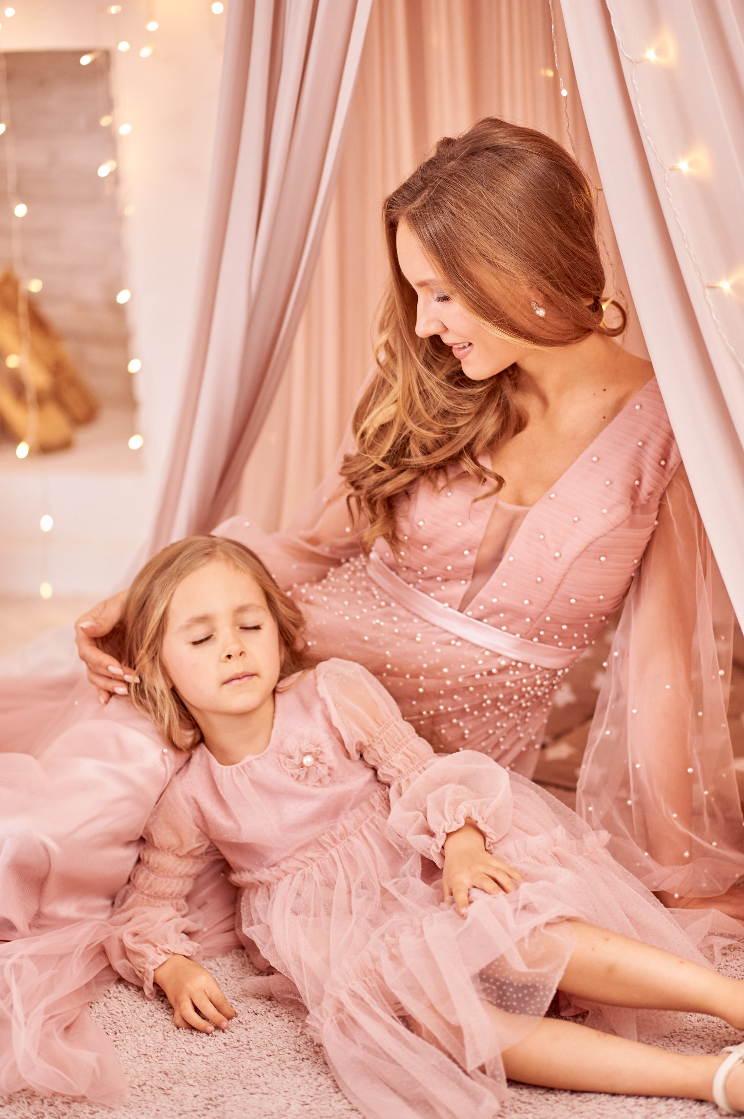 Новогодняя в студии. Семейный и детский фотограф в г. Ногинске Ангелина Хасанова