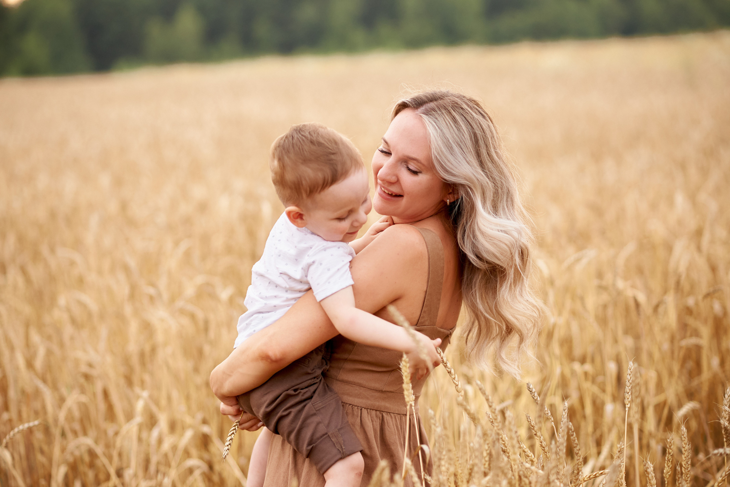 В пшеничном поле. Семейный и детский фотограф в г. Ногинске Ангелина Хасанова