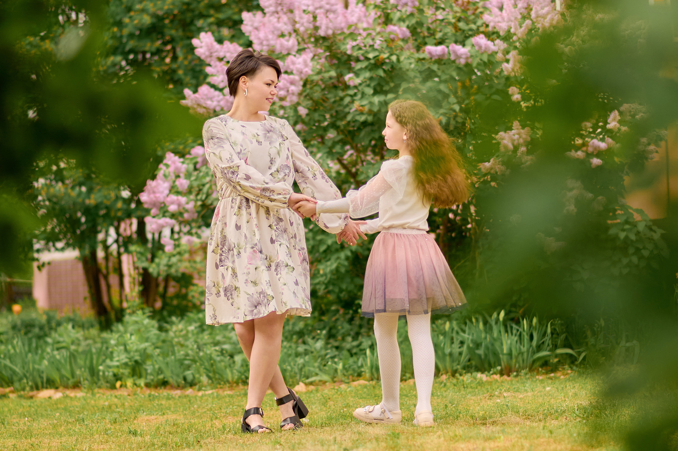 Сиреневый сад. Семейный и детский фотограф в г. Ногинске Ангелина Хасанова