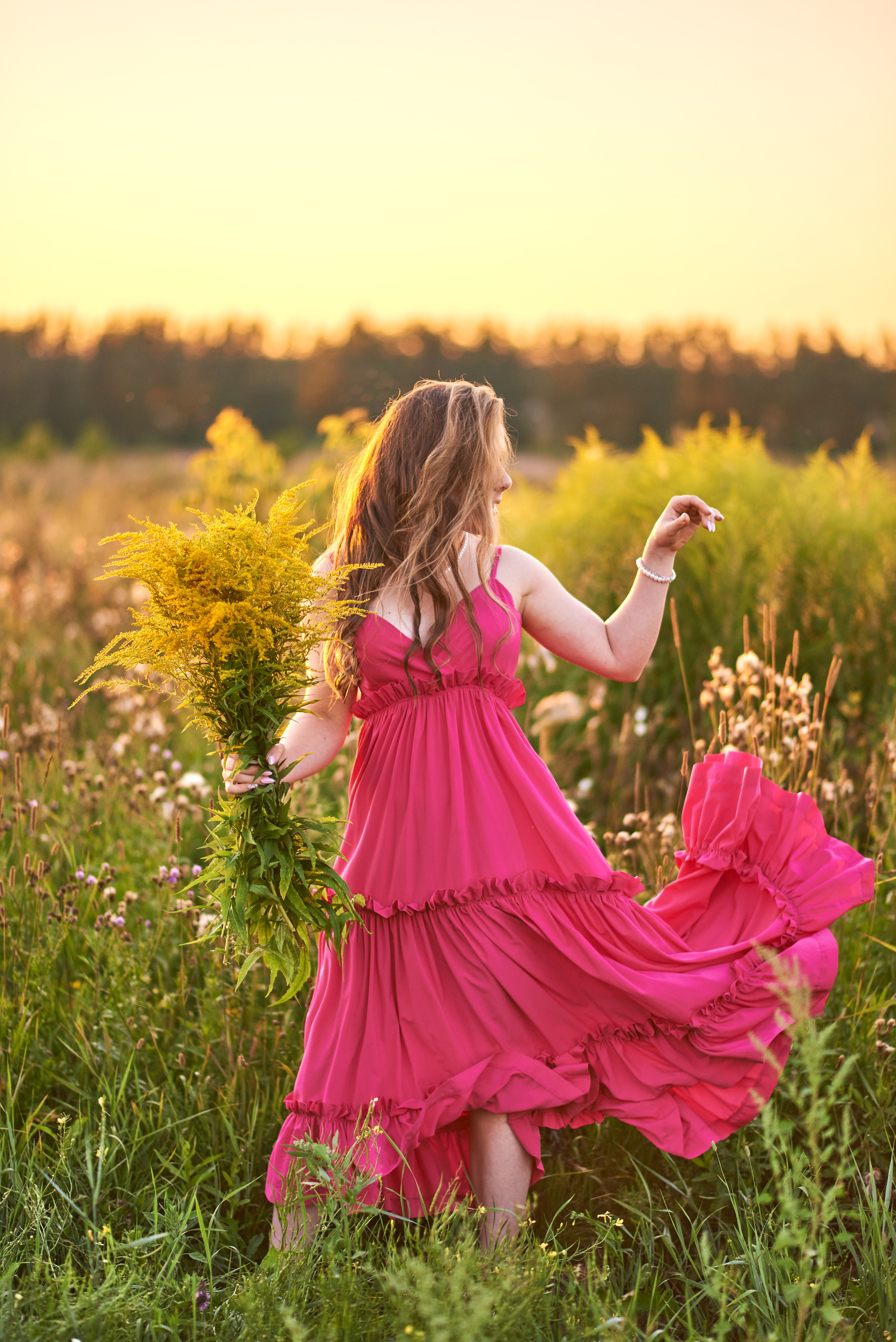 Фотопрогулка в поле. Семейный и детский фотограф в г. Ногинске Ангелина Хасанова