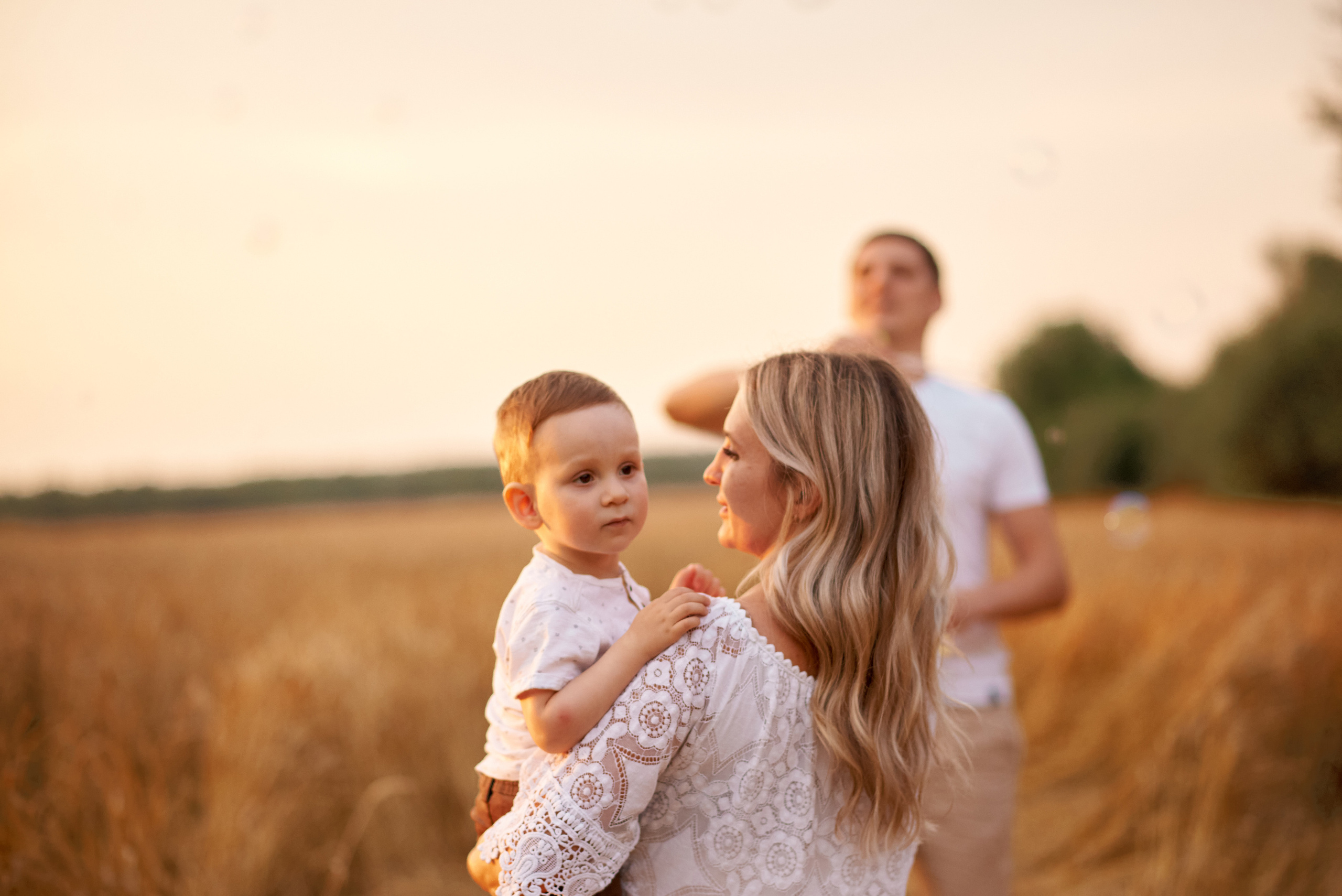 В пшеничном поле. Семейный и детский фотограф в г. Ногинске Ангелина Хасанова
