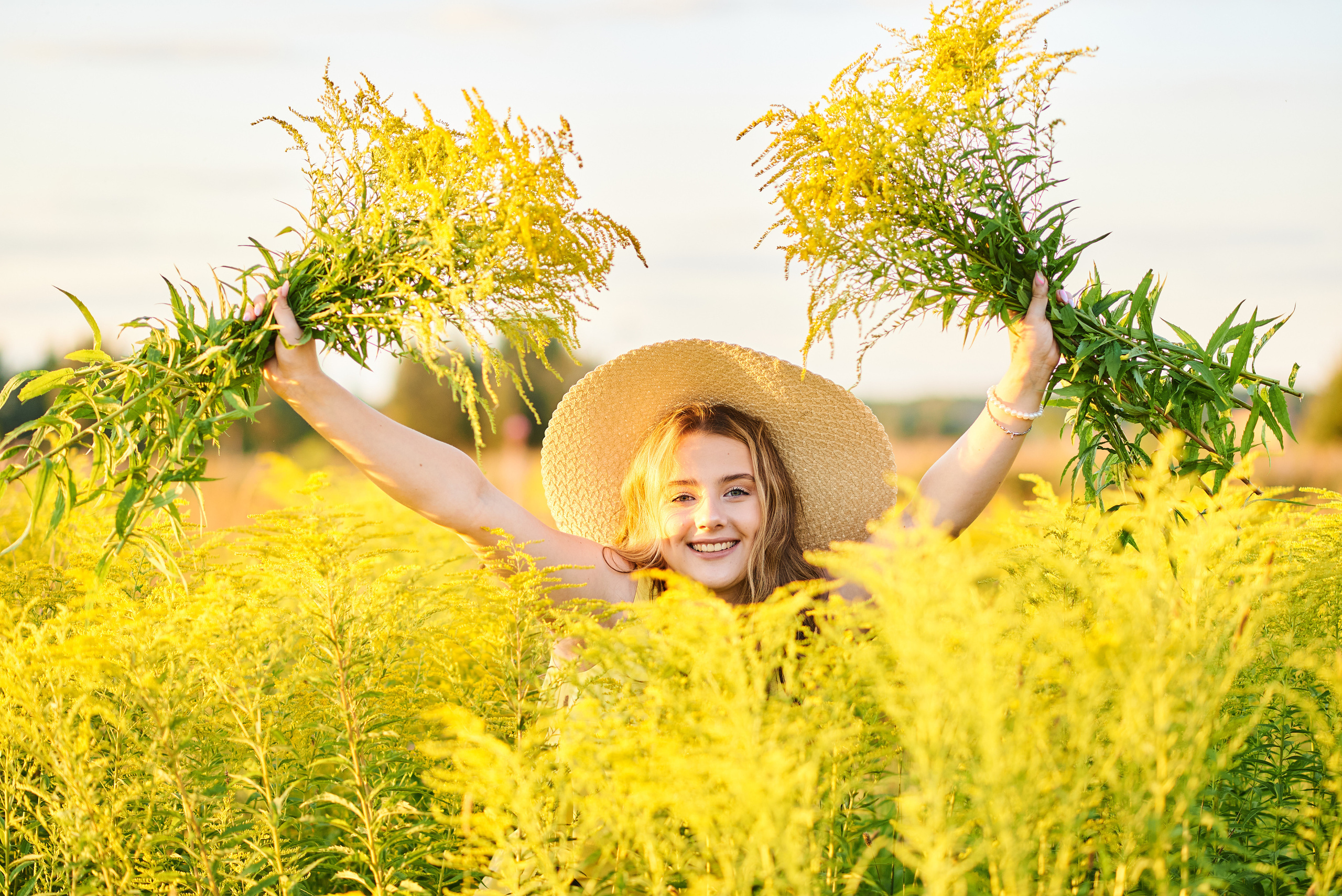 Фотопрогулка в поле. Семейный и детский фотограф в г. Ногинске Ангелина Хасанова