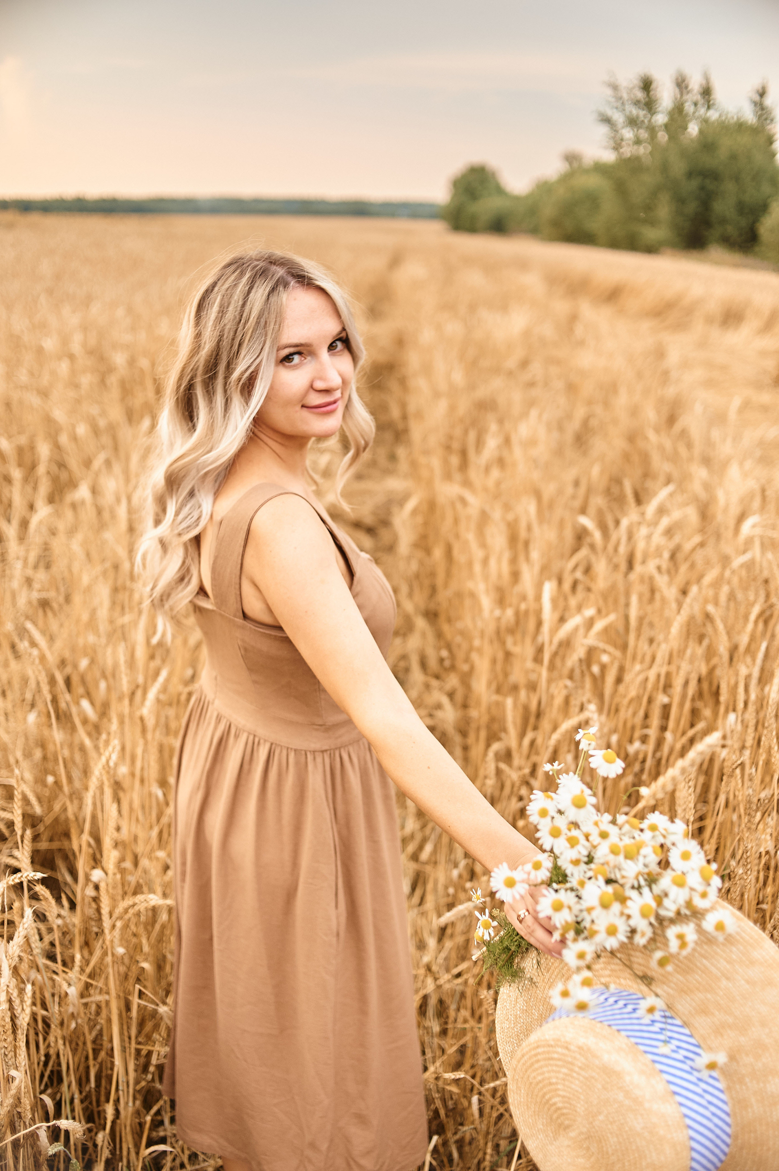 В пшеничном поле. Семейный и детский фотограф в г. Ногинске Ангелина Хасанова