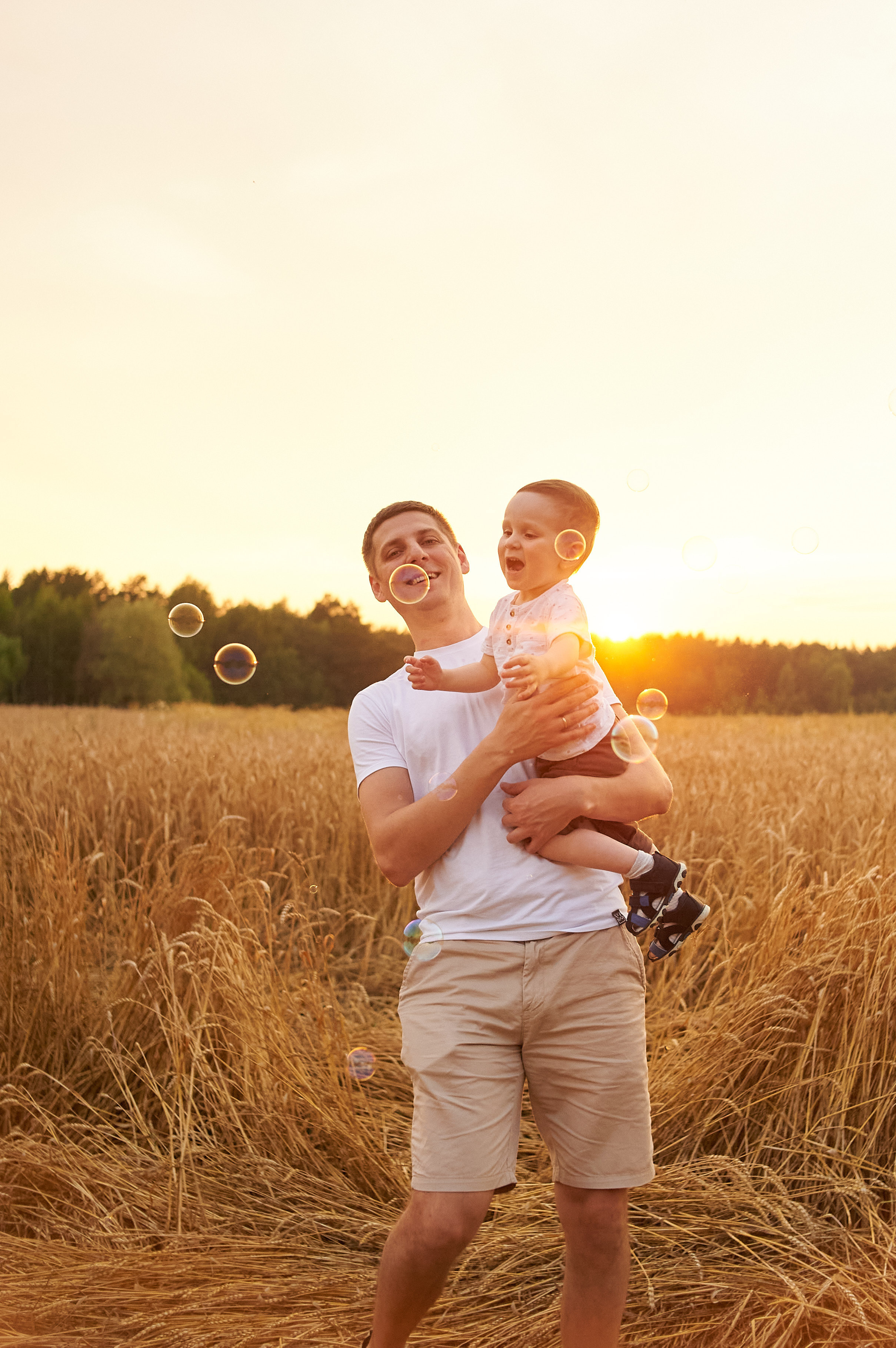 В пшеничном поле. Семейный и детский фотограф в г. Ногинске Ангелина Хасанова