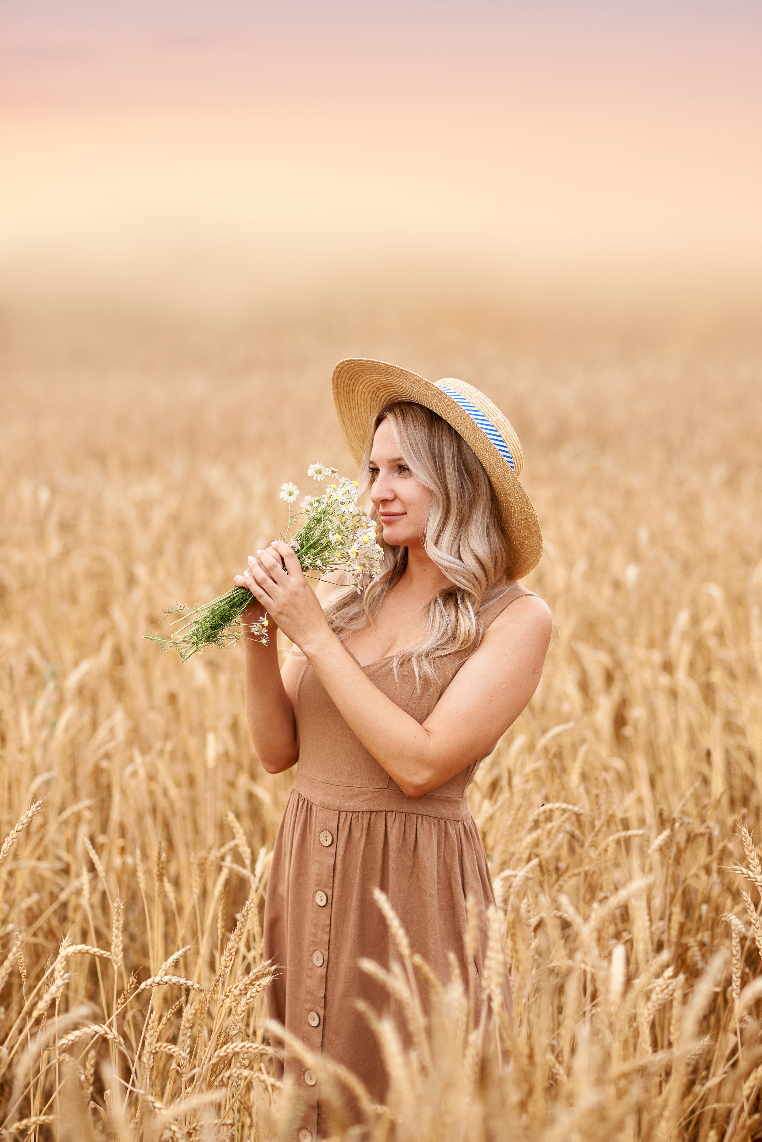 В пшенице. Семейный и детский фотограф в г. Ногинске Ангелина Хасанова