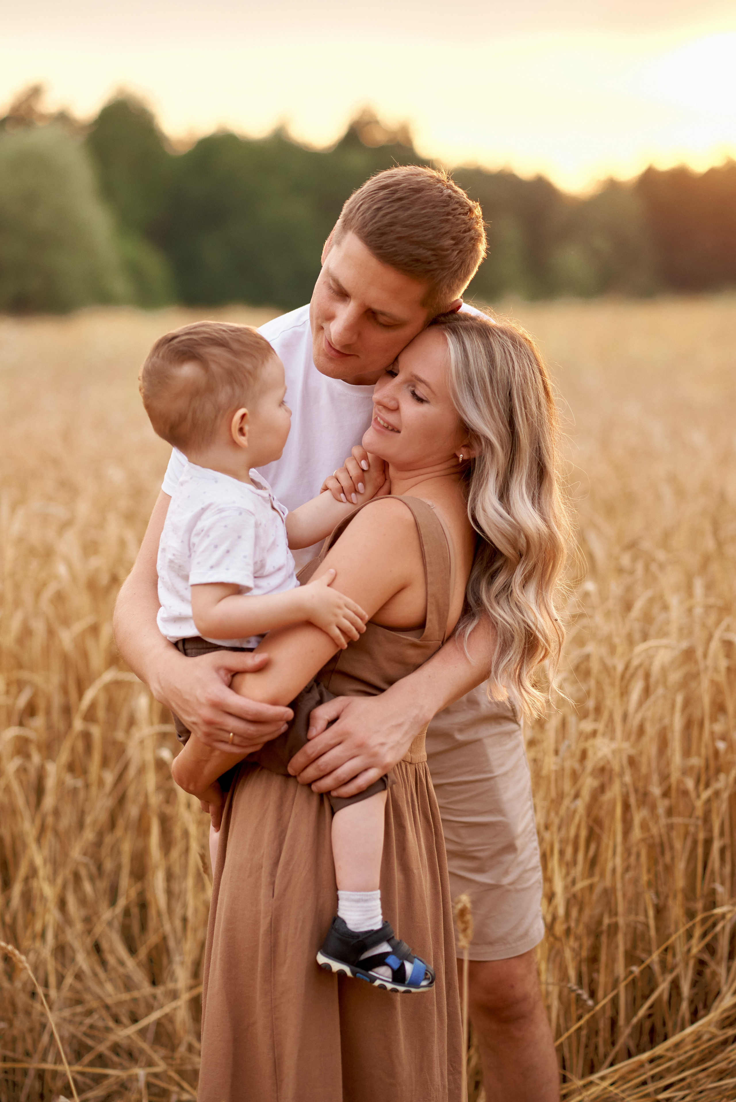В пшеничном поле. Семейный и детский фотограф в г. Ногинске Ангелина Хасанова