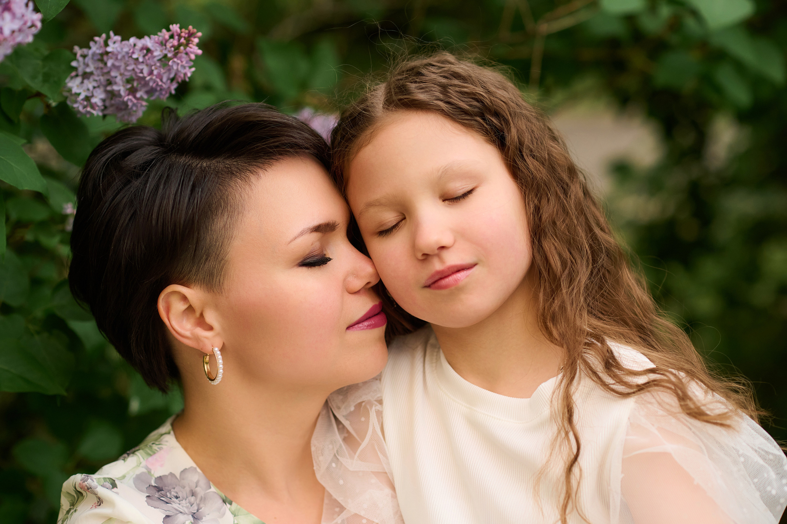 Сиреневый сад. Семейный и детский фотограф в г. Ногинске Ангелина Хасанова