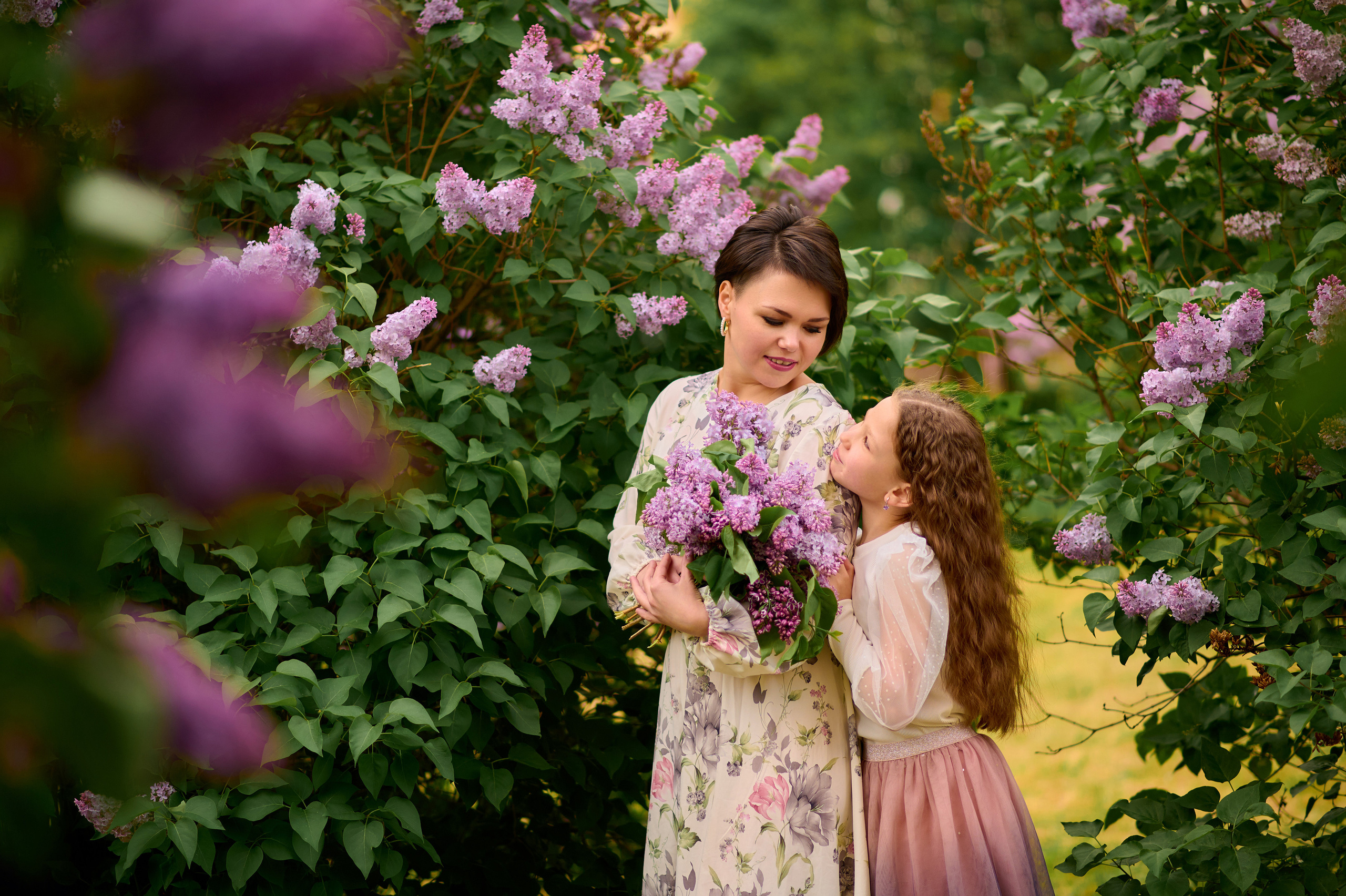 Сиреневый сад. Семейный и детский фотограф в г. Ногинске Ангелина Хасанова