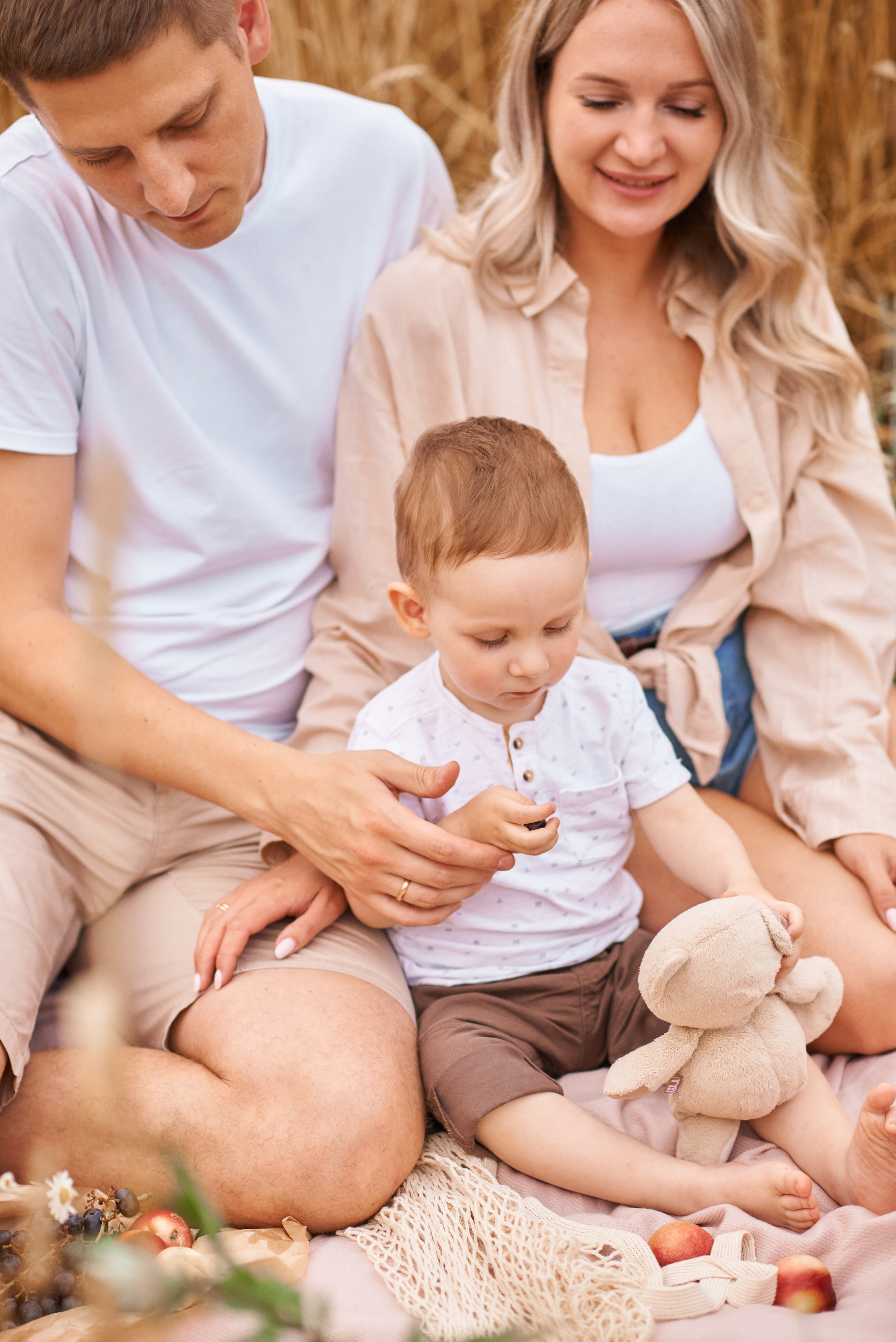 В пшеничном поле. Семейный и детский фотограф в г. Ногинске Ангелина Хасанова