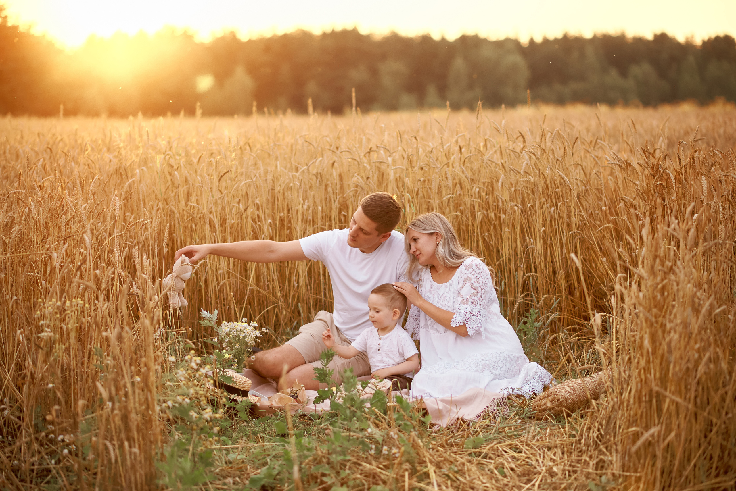 В пшеничном поле. Семейный и детский фотограф в г. Ногинске Ангелина Хасанова